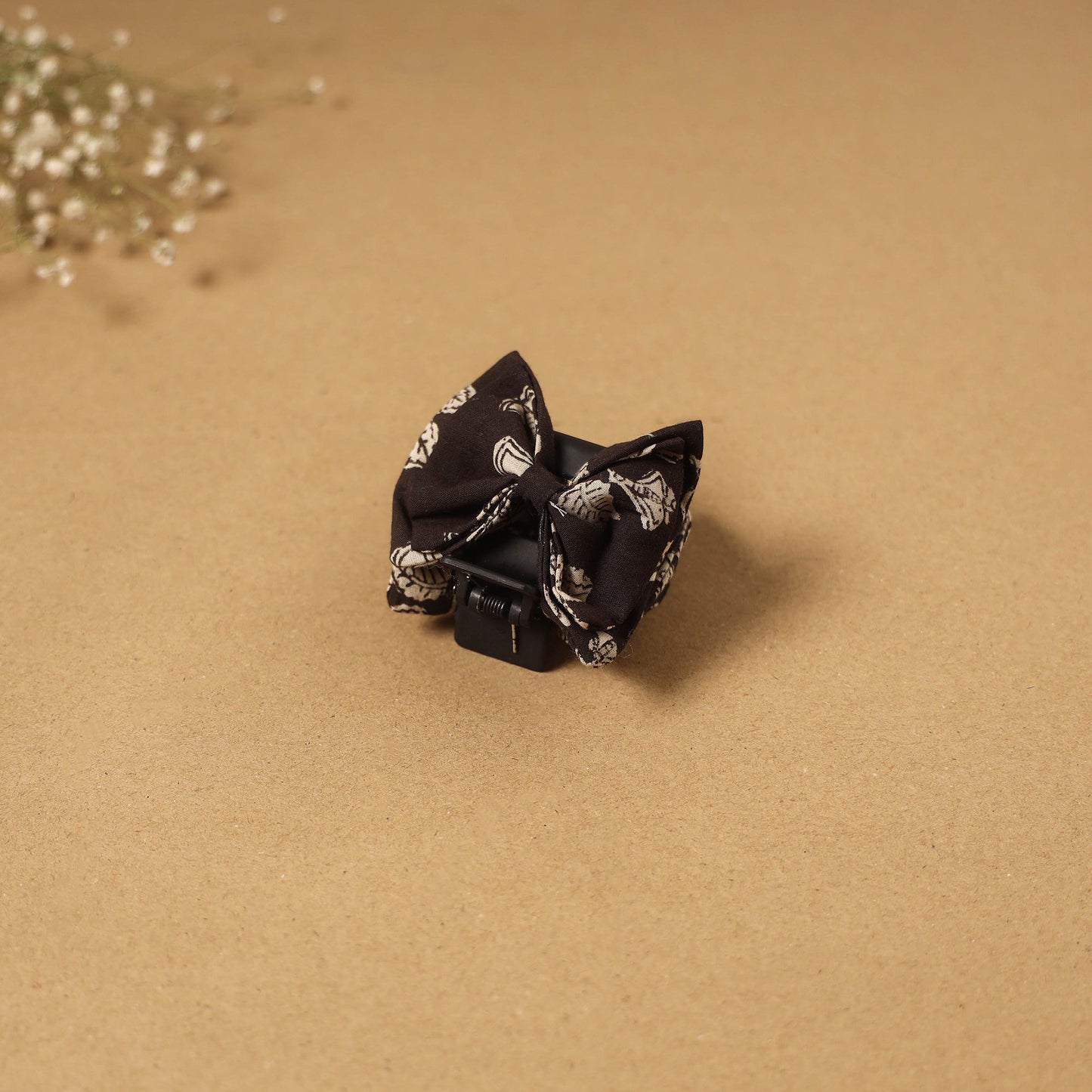 Handmade women’s bow hair claw clip 93 - handcrafted