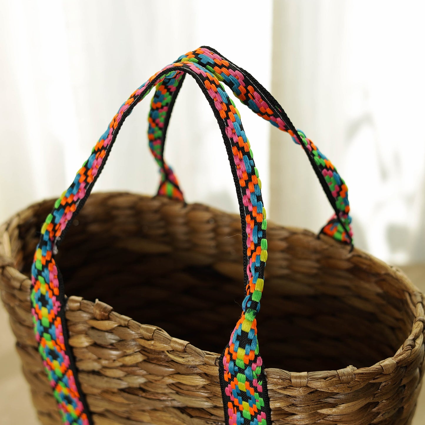 Eco-Friendly Handwoven Water Hyacinth Handbag for Women