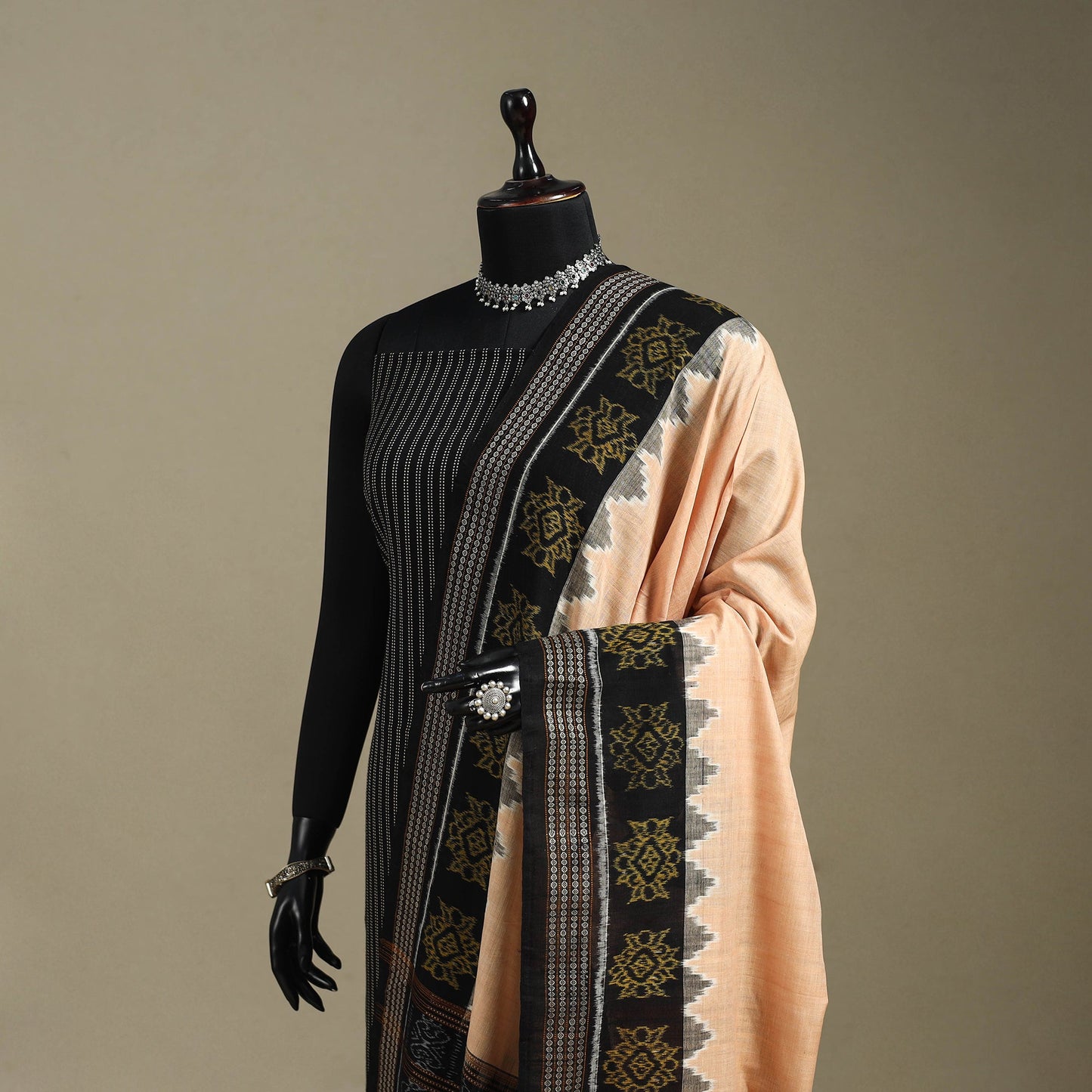 Beige - ikat handloom cotton sambalpuri dupatta 08