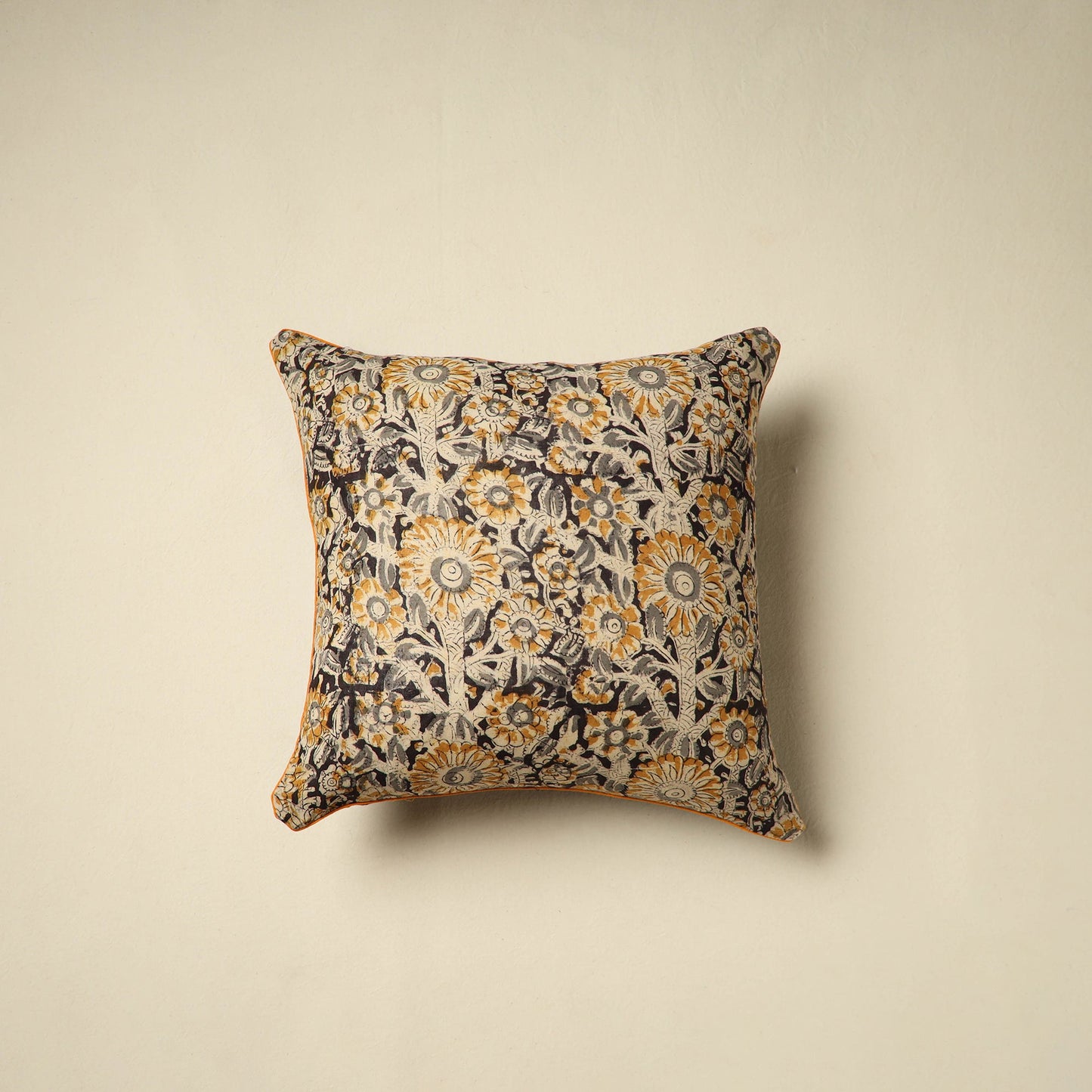 Beige - kalamkari cotton cushion cover 03 - handcrafted