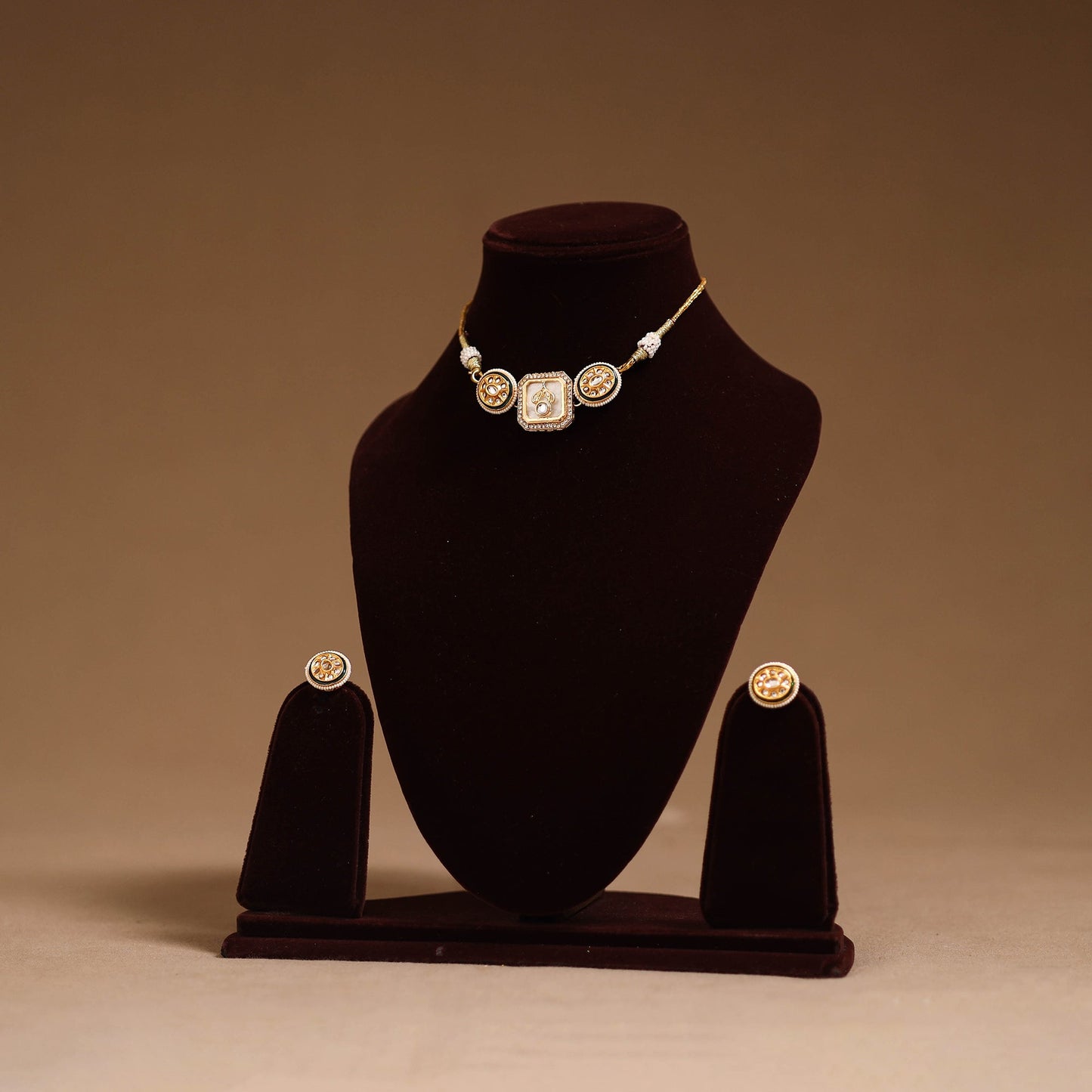 Kundan work choker necklace set 33 - handcrafted