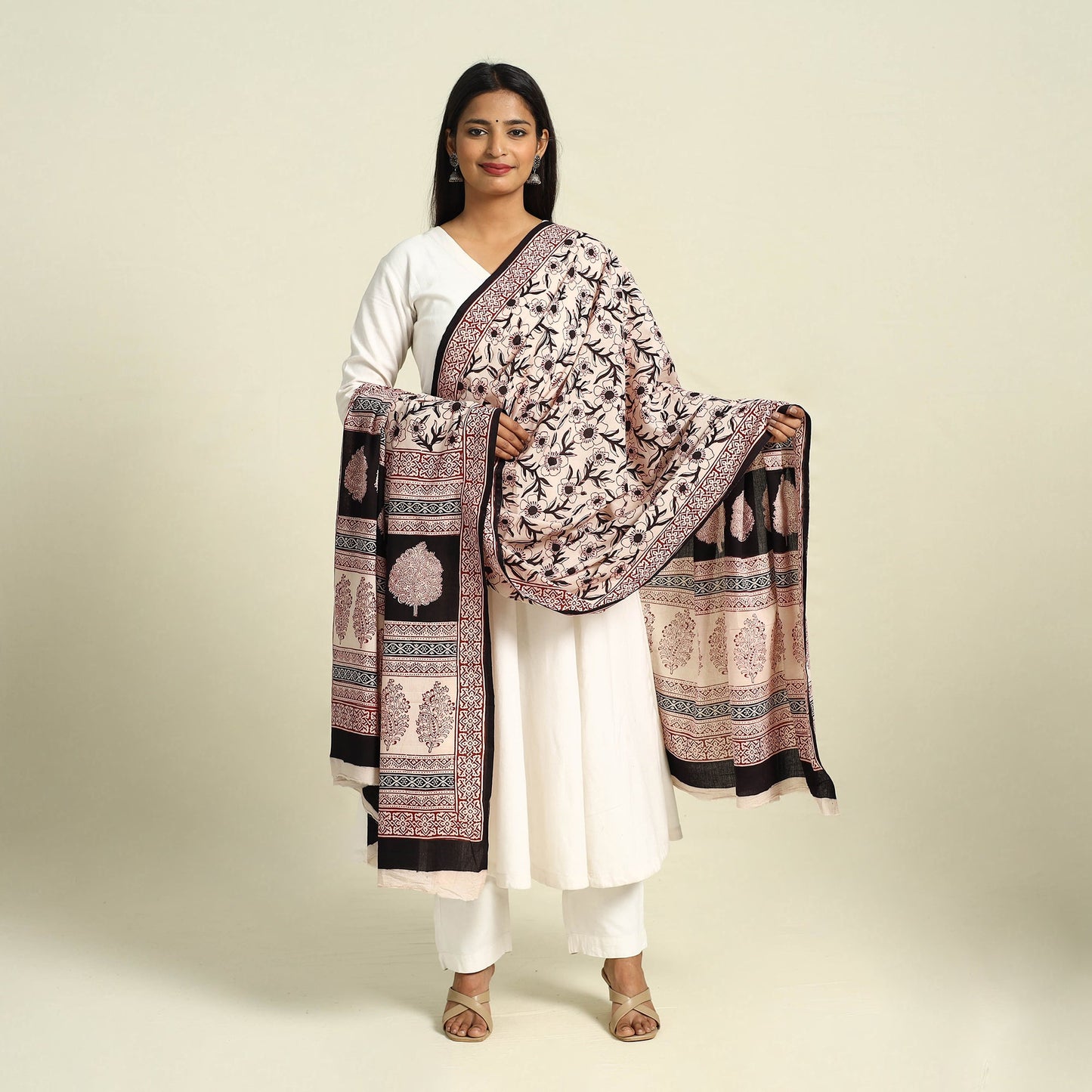 Beige Natural Dye Mul Cotton Bagh Print Dupatta