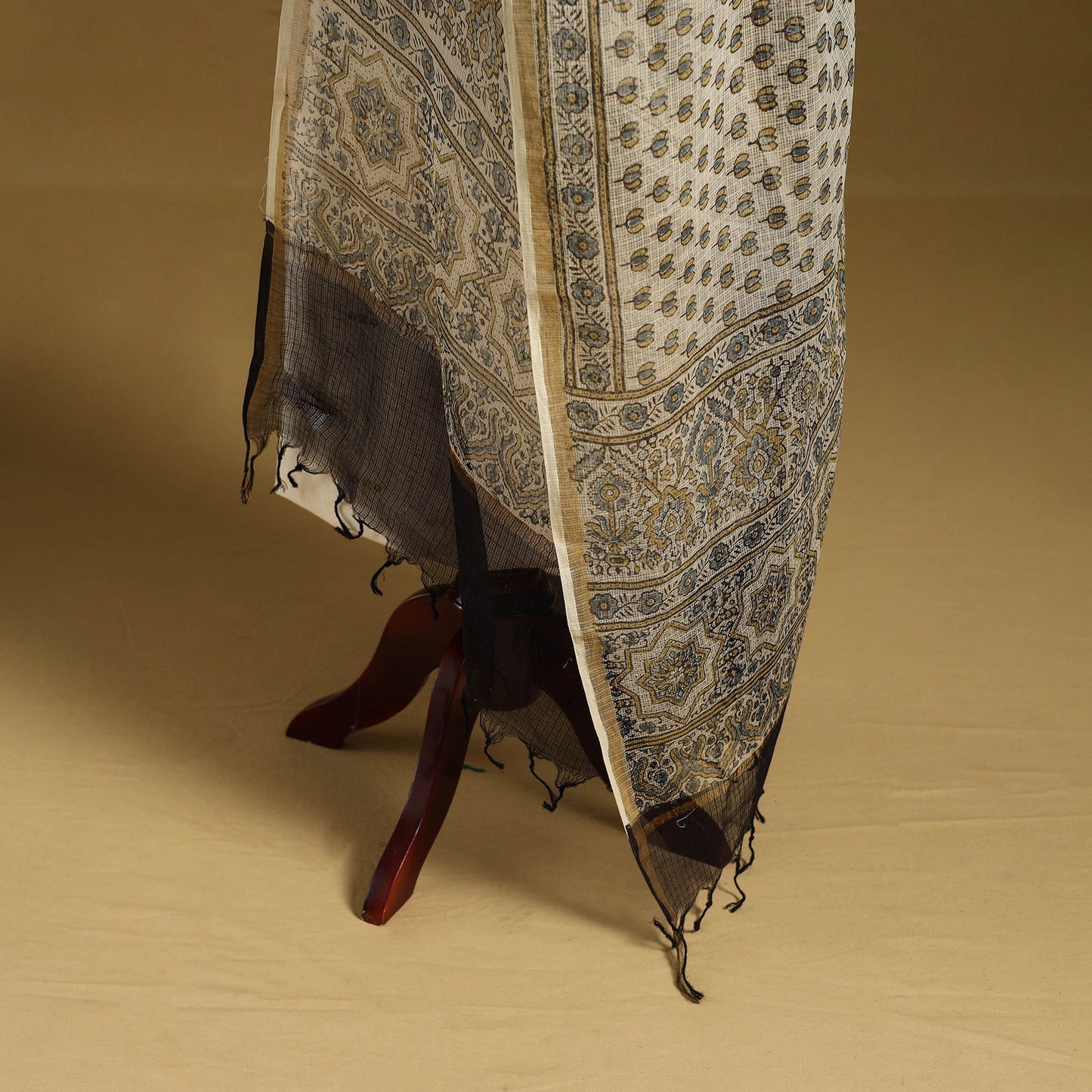 Beige - natural dyed kota doria cotton dupatta 08