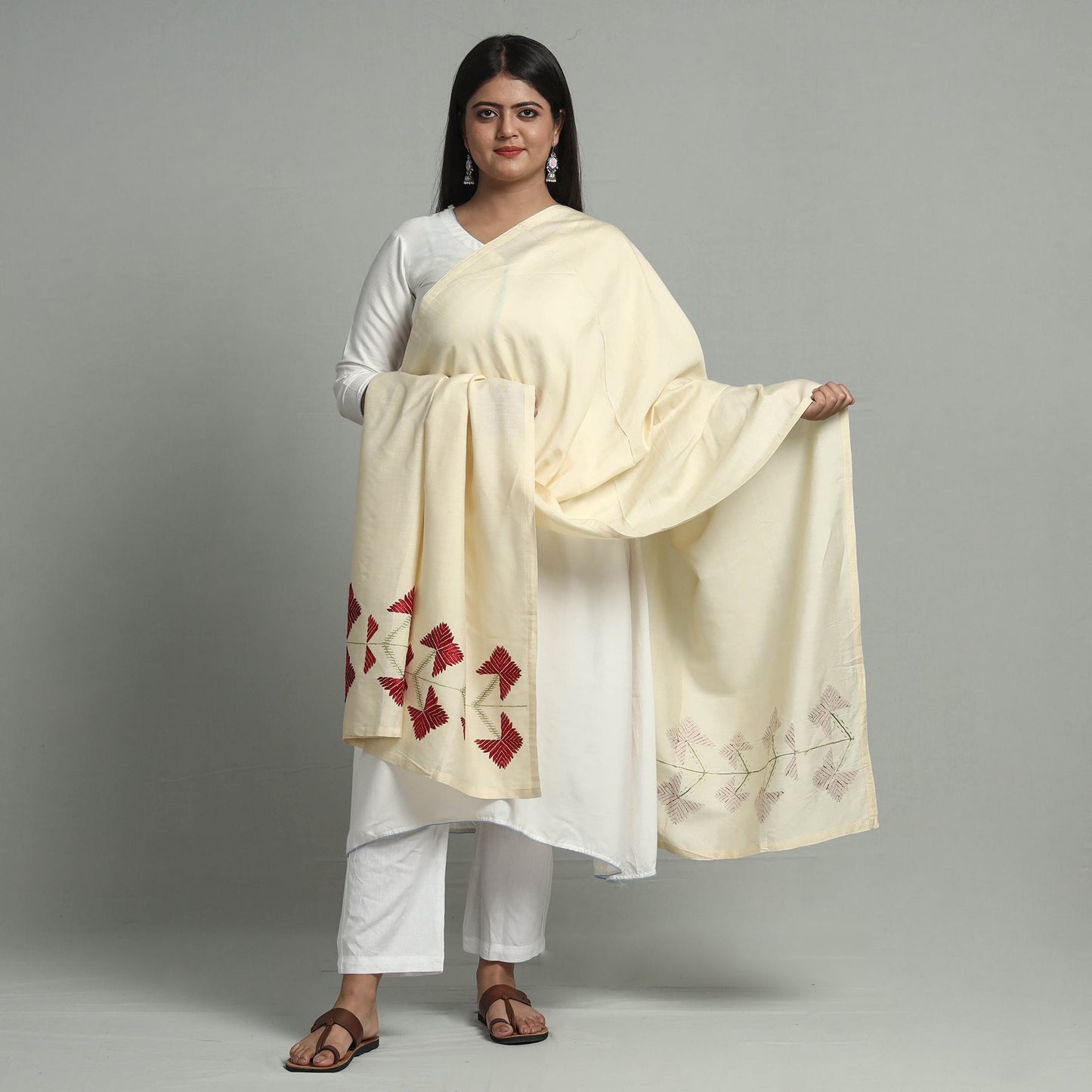 Phulkari Hand Embroidery Silk Handloom Dupatta Online at iTokri.com