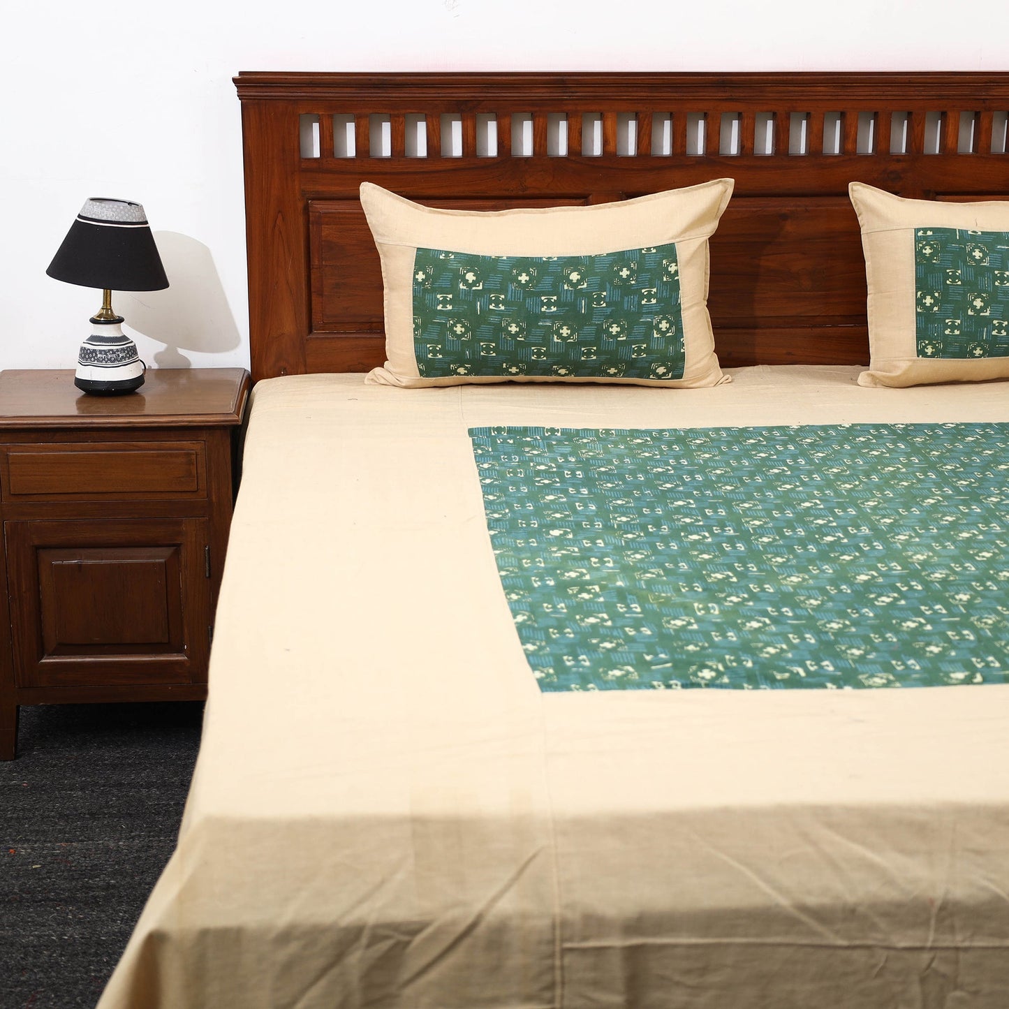 plain double bed cover