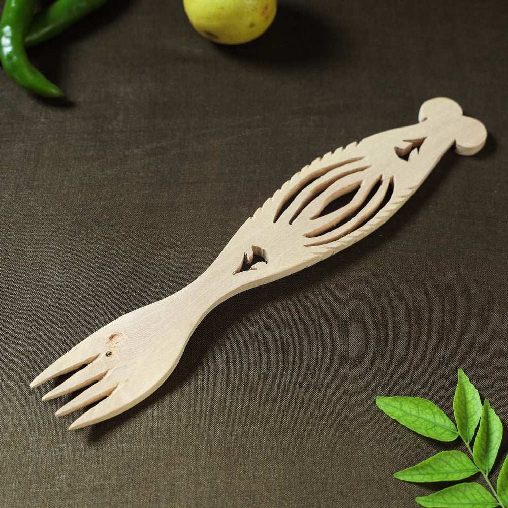 Handmade Udayagiri Beige Wooden Serving Kajur Fork 05