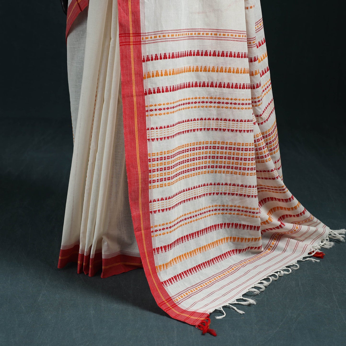 Bengal handwoven cotton begumpuri saree 09 - handcrafted