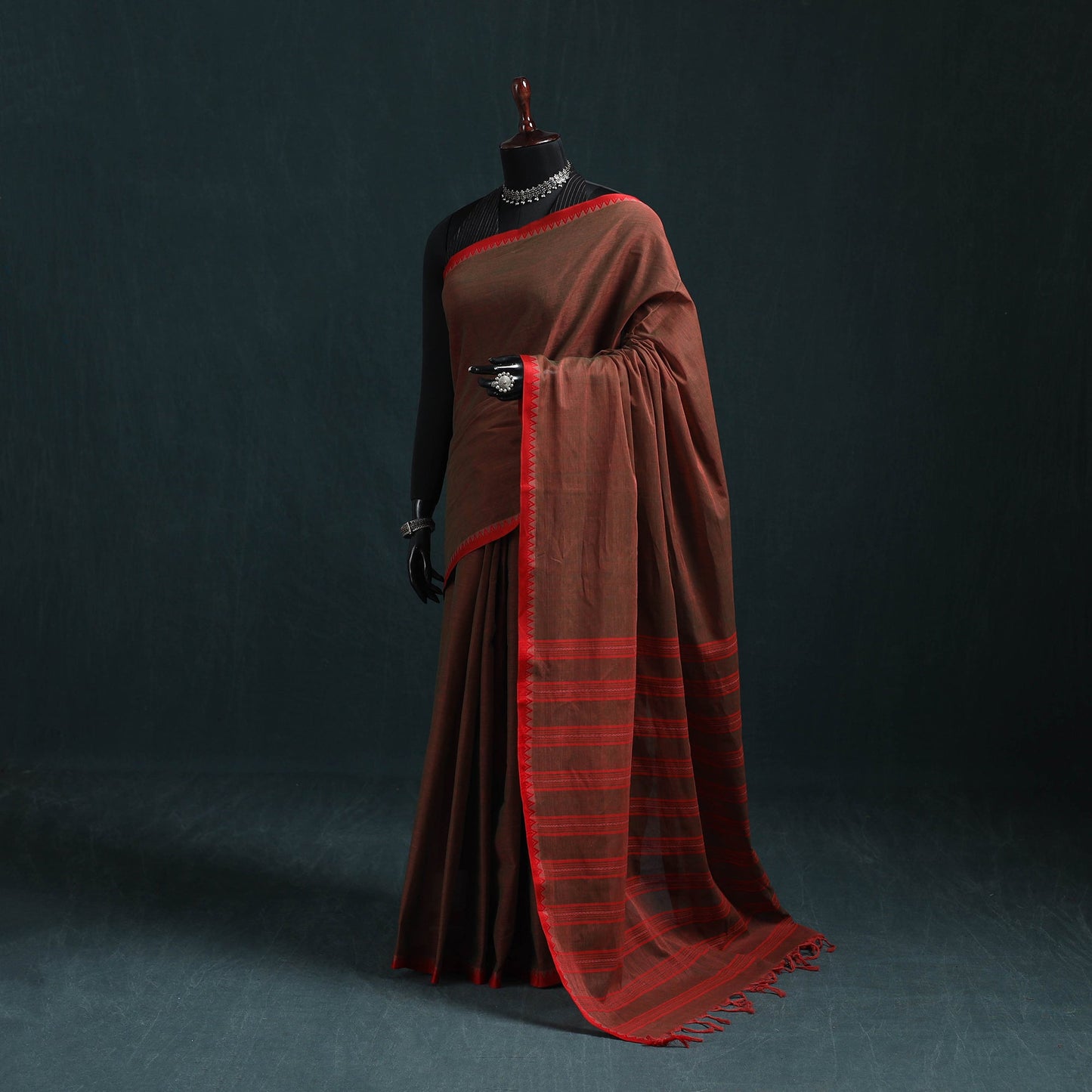 Bengal handwoven cotton begumpuri saree 15 - handcrafted