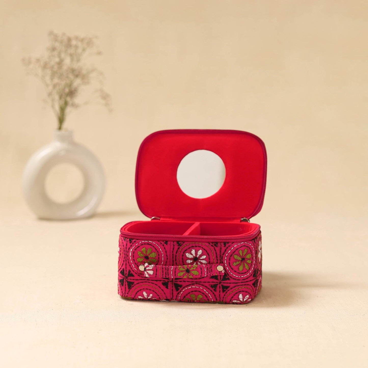 Bengal kantha work handcrafted jewellery box with mirror 05