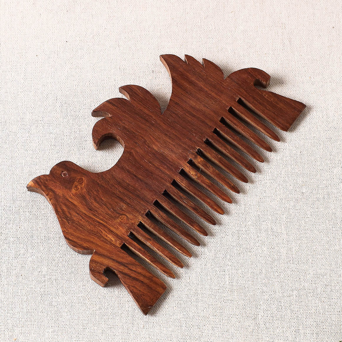 Bijnor Hand Carved Sheesham Wood Comb (Medium)
