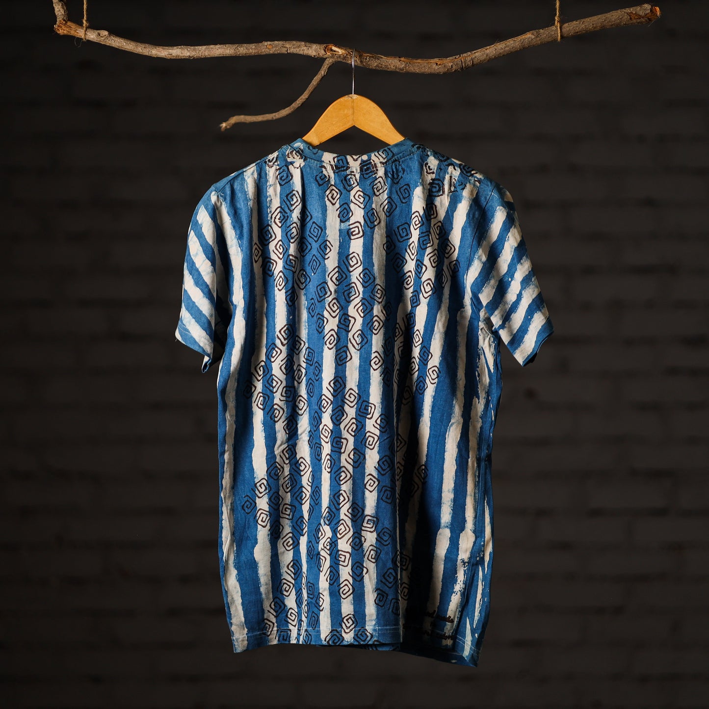 Bindaas natural dyed art unisex round neck t-shirt in pure