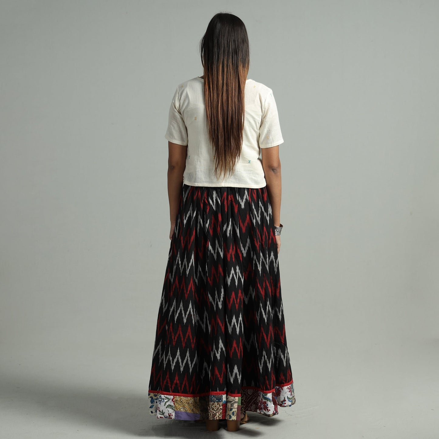Black - 24 kali cotton pochampally ikat skirt 08