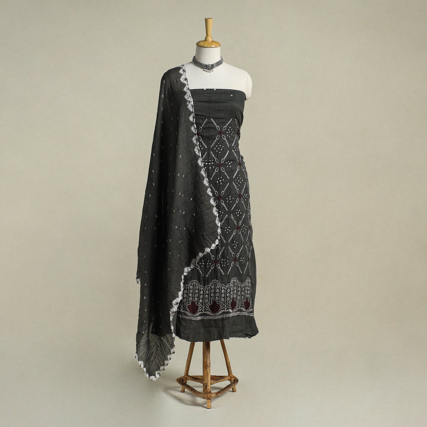 Black 3pc Embroidered Unstitched Kutch Bandhani Dress Material