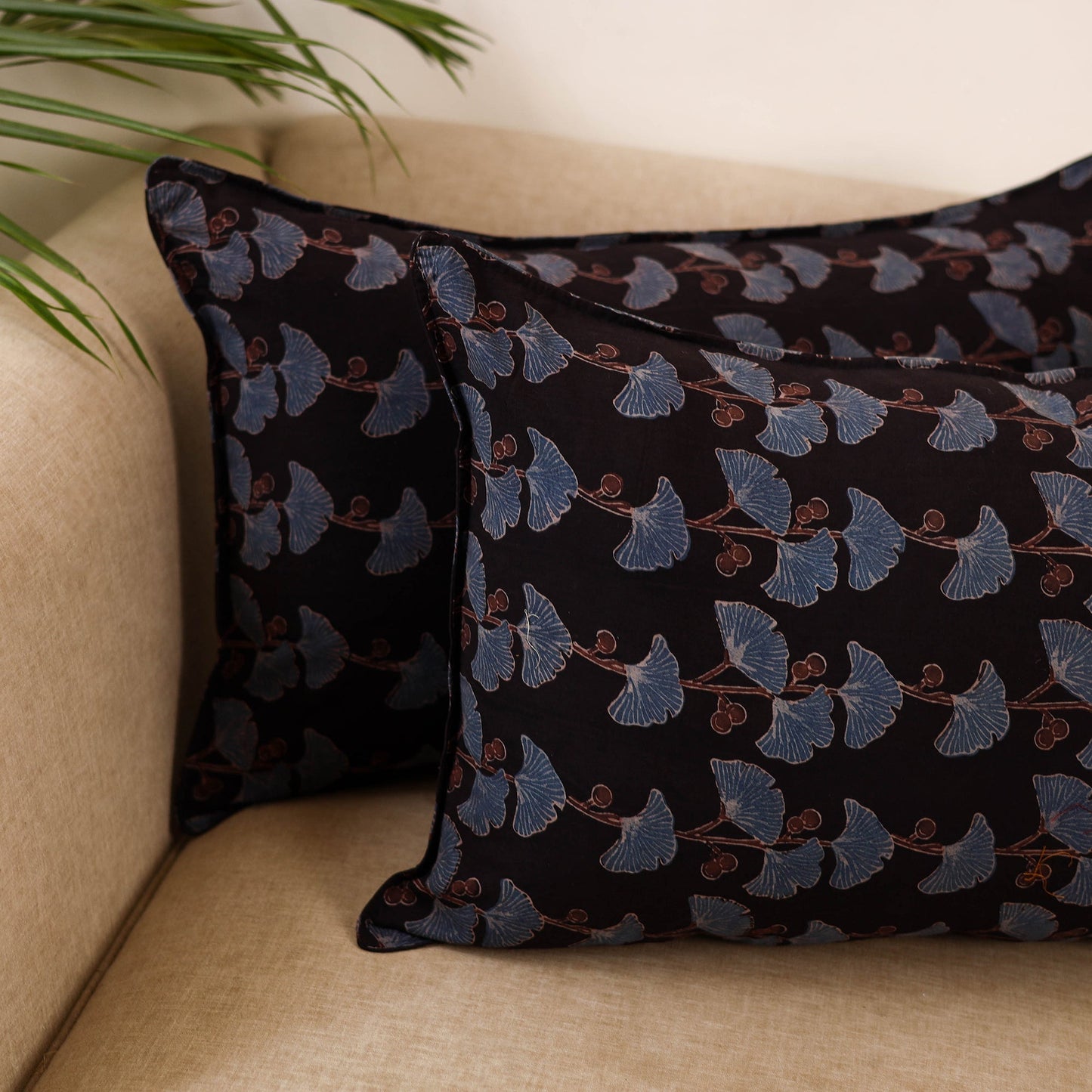 Hand pillow cover (set of 2) 32 - handcrafted
