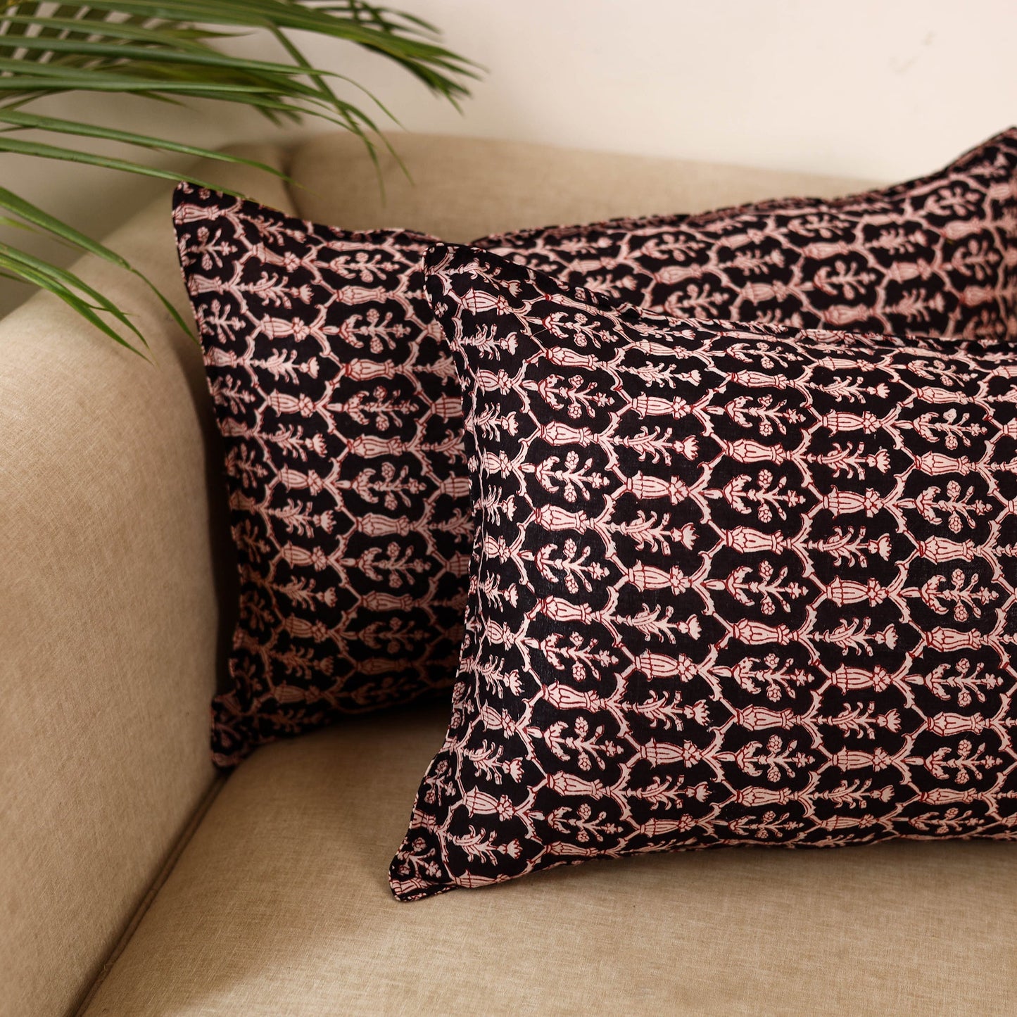 Bagh hand pillow cover (set of 2) 05 - handcrafted