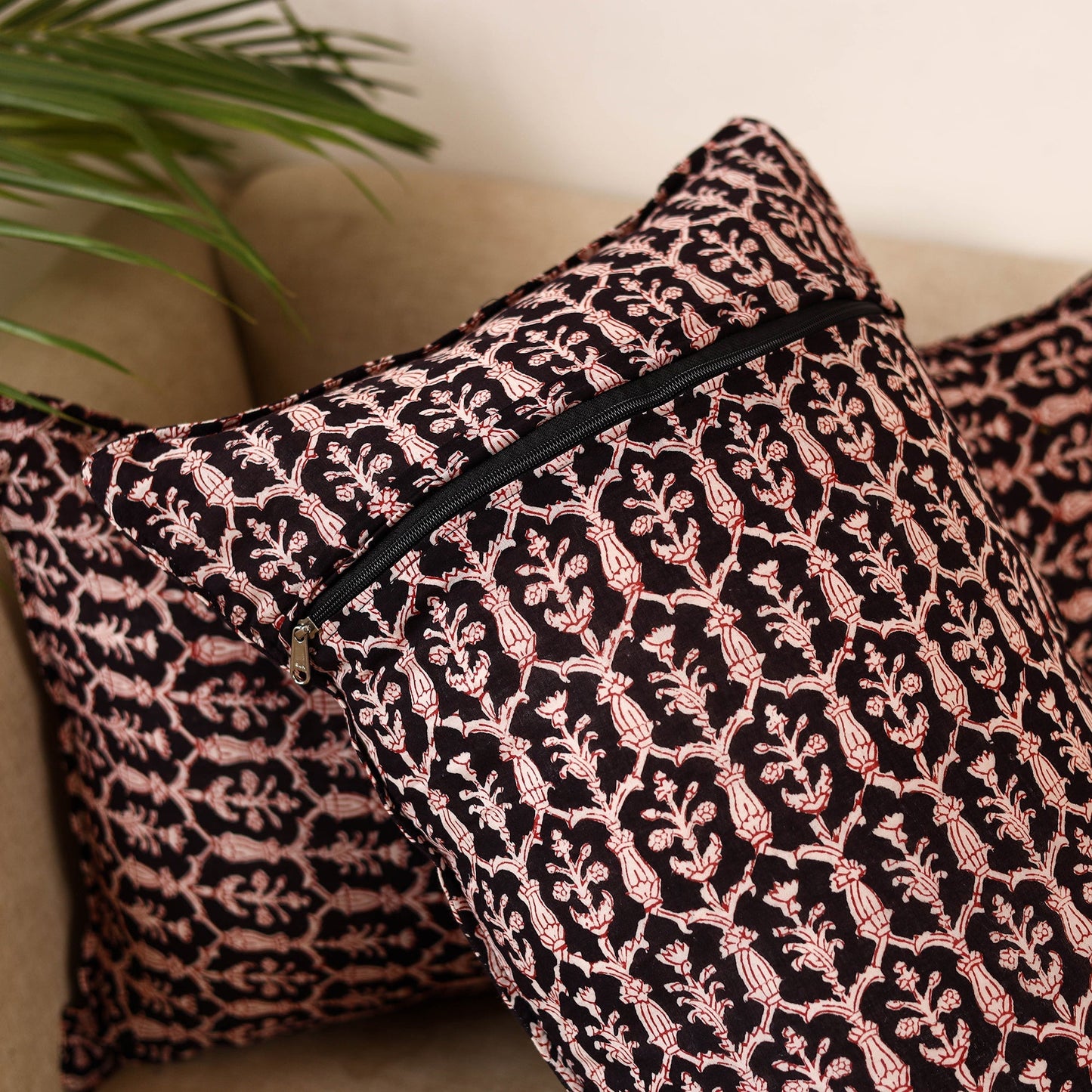 Bagh hand pillow cover (set of 2) 05 - handcrafted