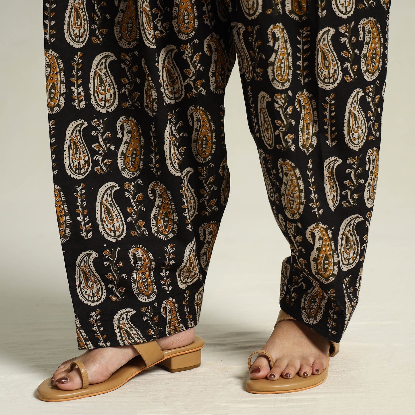Buy Bagru Block Printed Cotton Elasticated Salwar 10 Online at iTokri.com