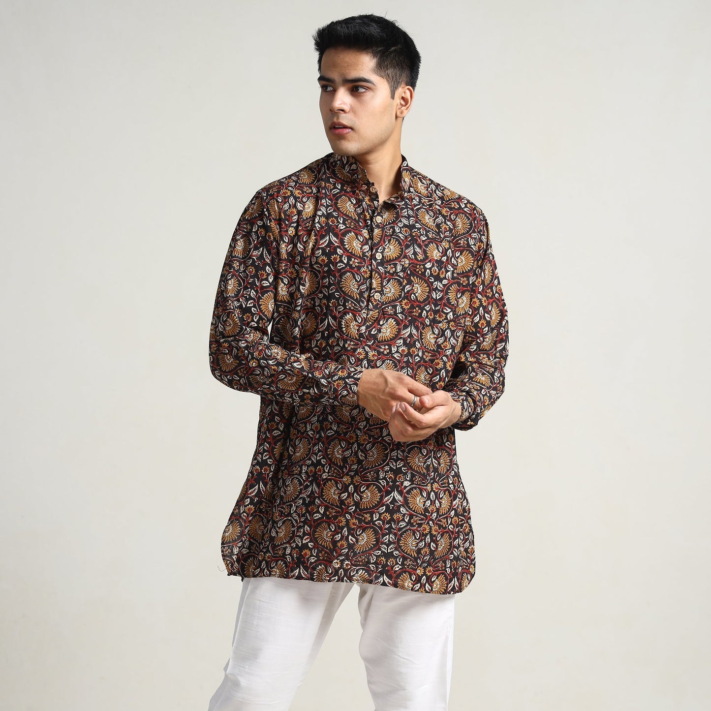 Bagru Block Printed Cotton Men Short Kurta 03