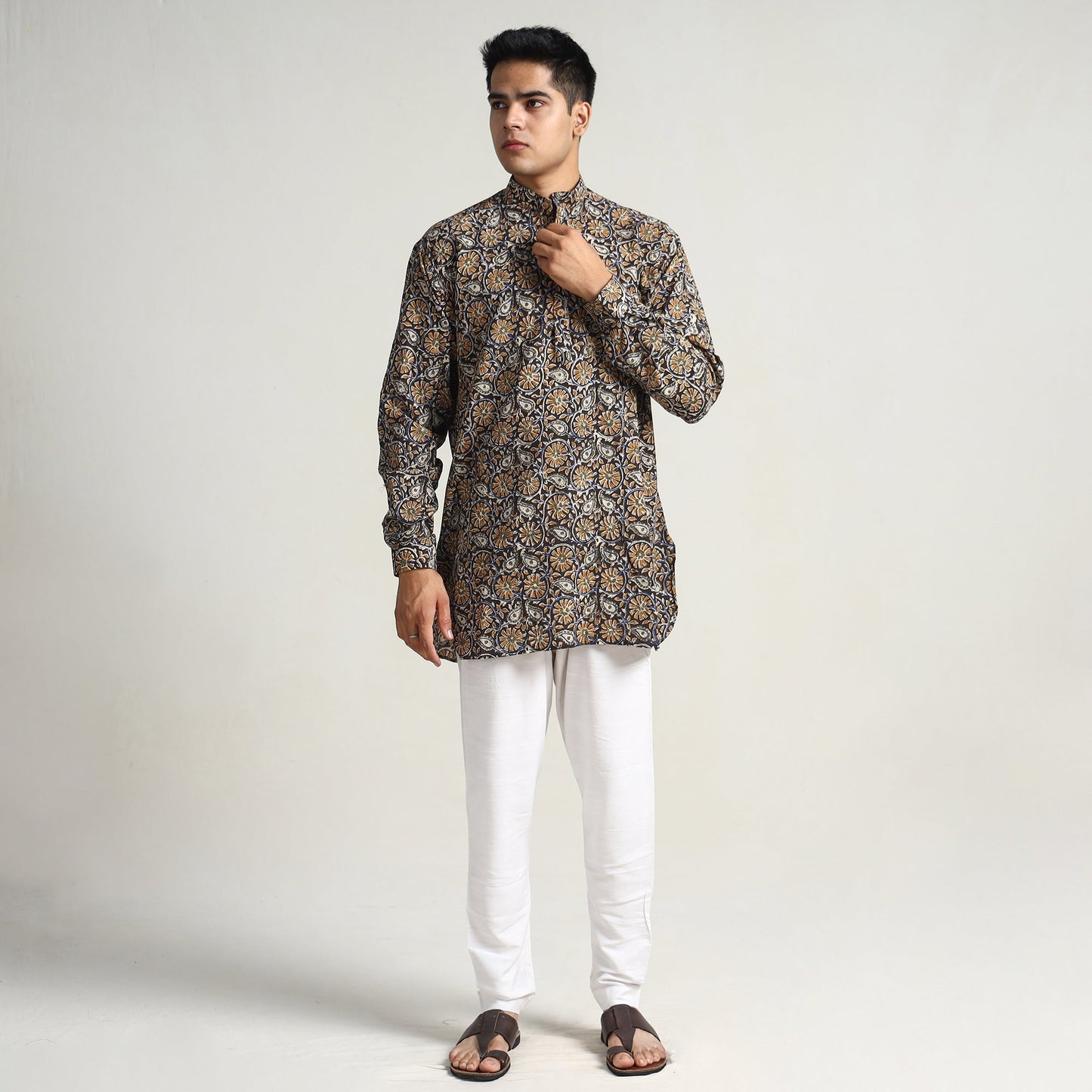 Buy Bagru Block Printing Cotton Men Short Kurta 12 Online at iTokri.com
