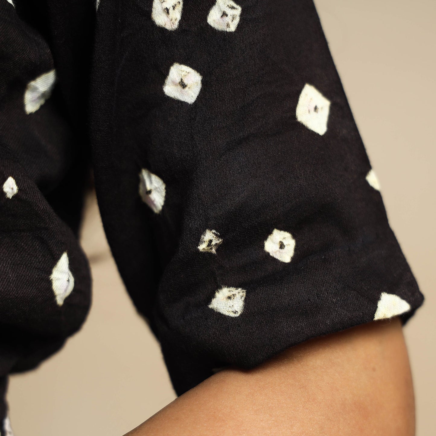 Buy Modal Silk Bandhani Tie Dye Stitched Blouse Online at iTokri.com