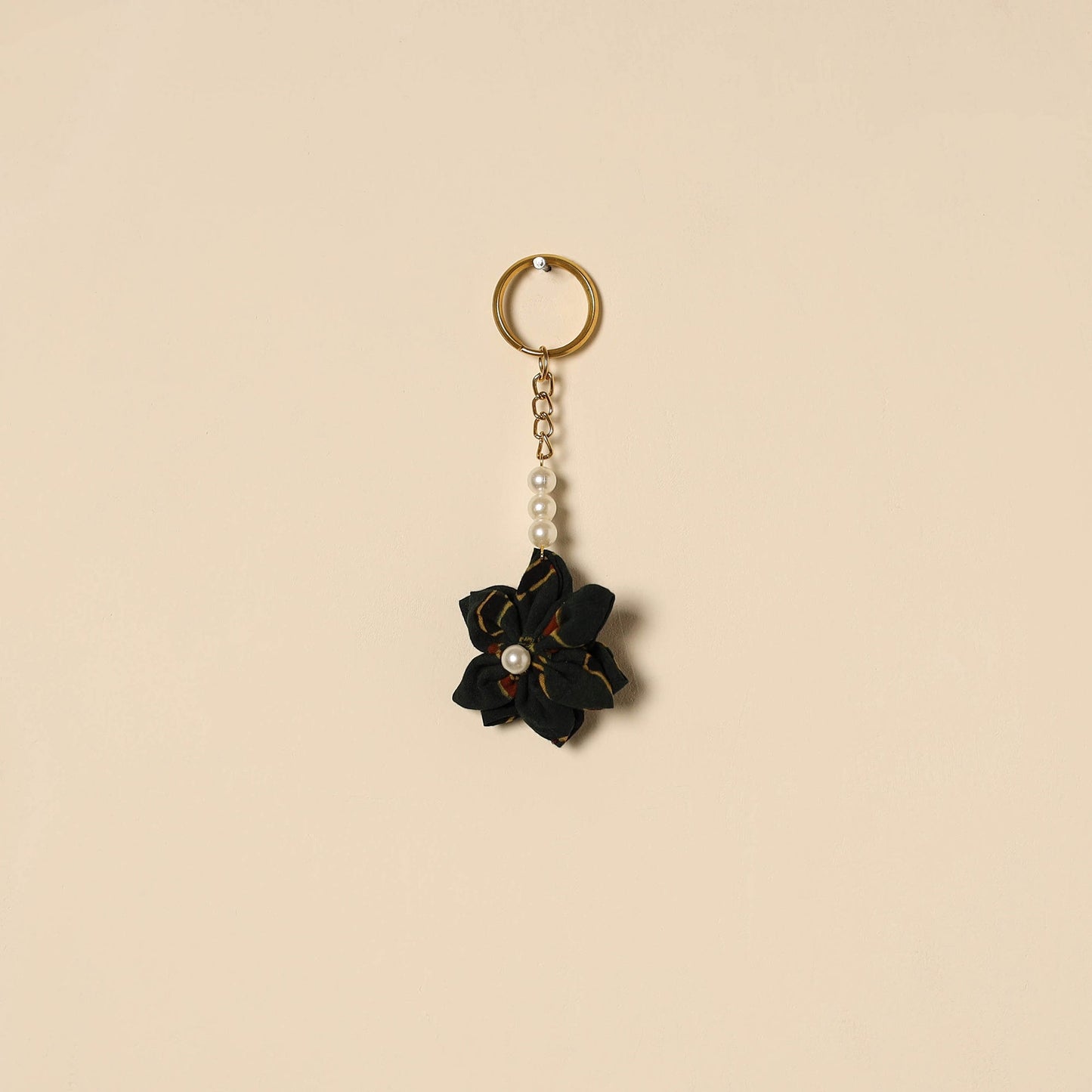 Beaded fabart flower keychain 21 - handcrafted