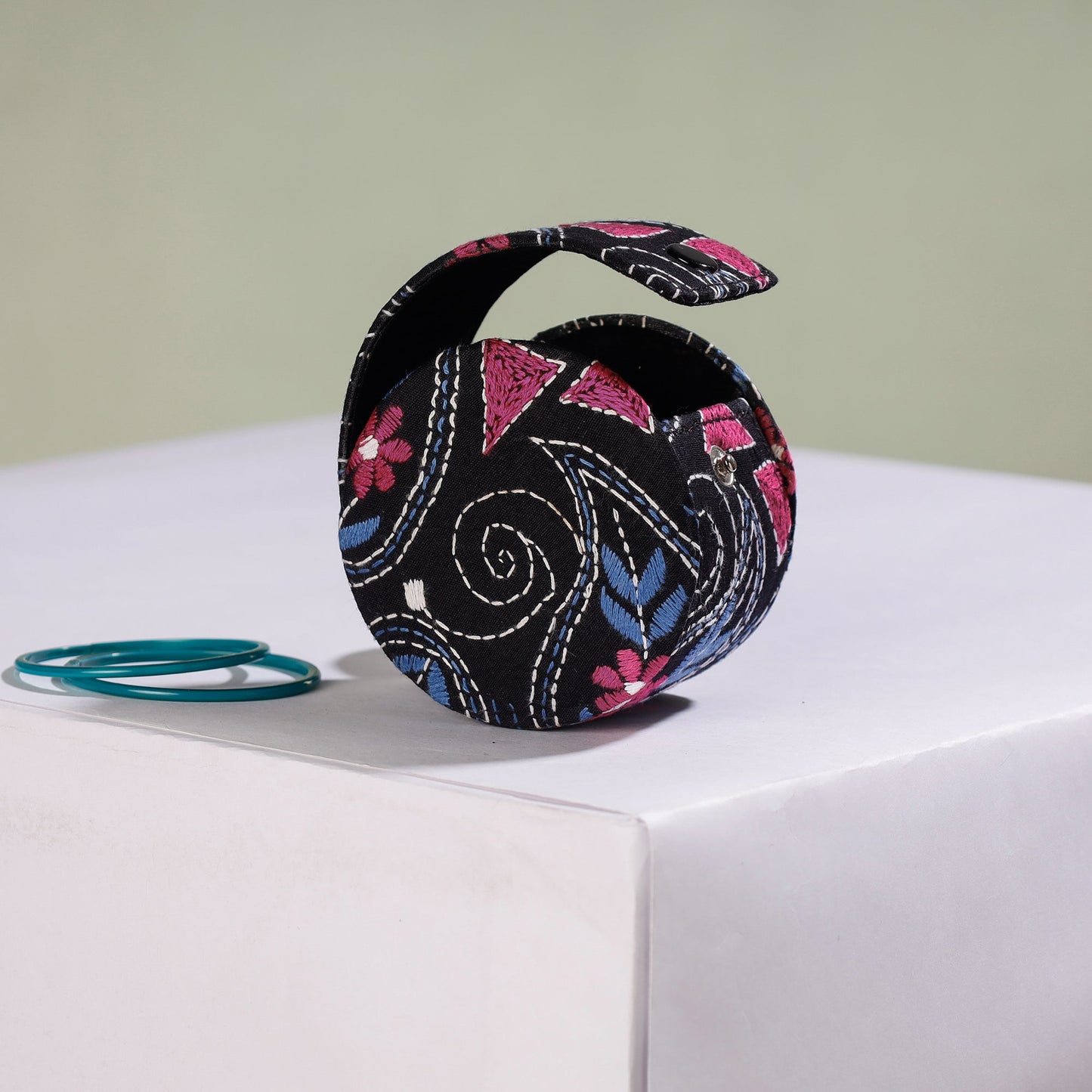 Black Bengal Kantha Work Handcrafted Bangle Box
