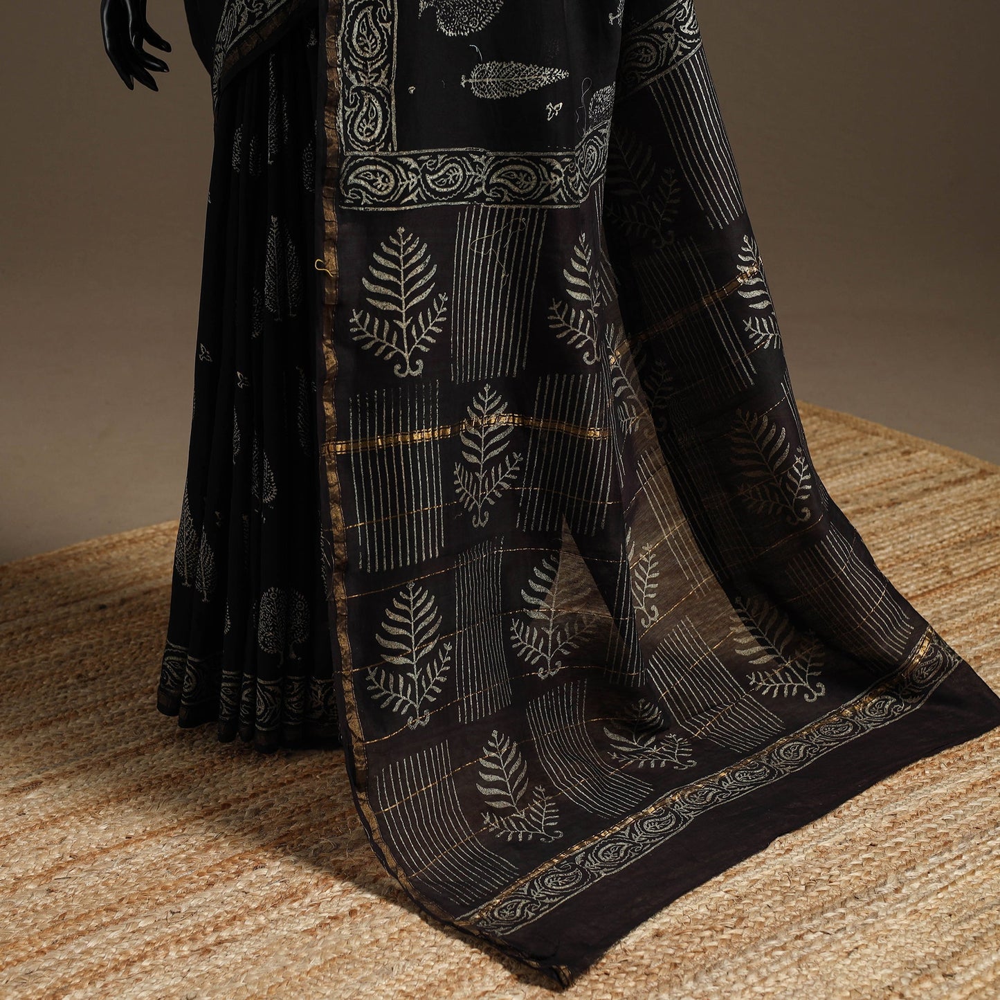 Chanderi silk hand bagru saree with zari border 14