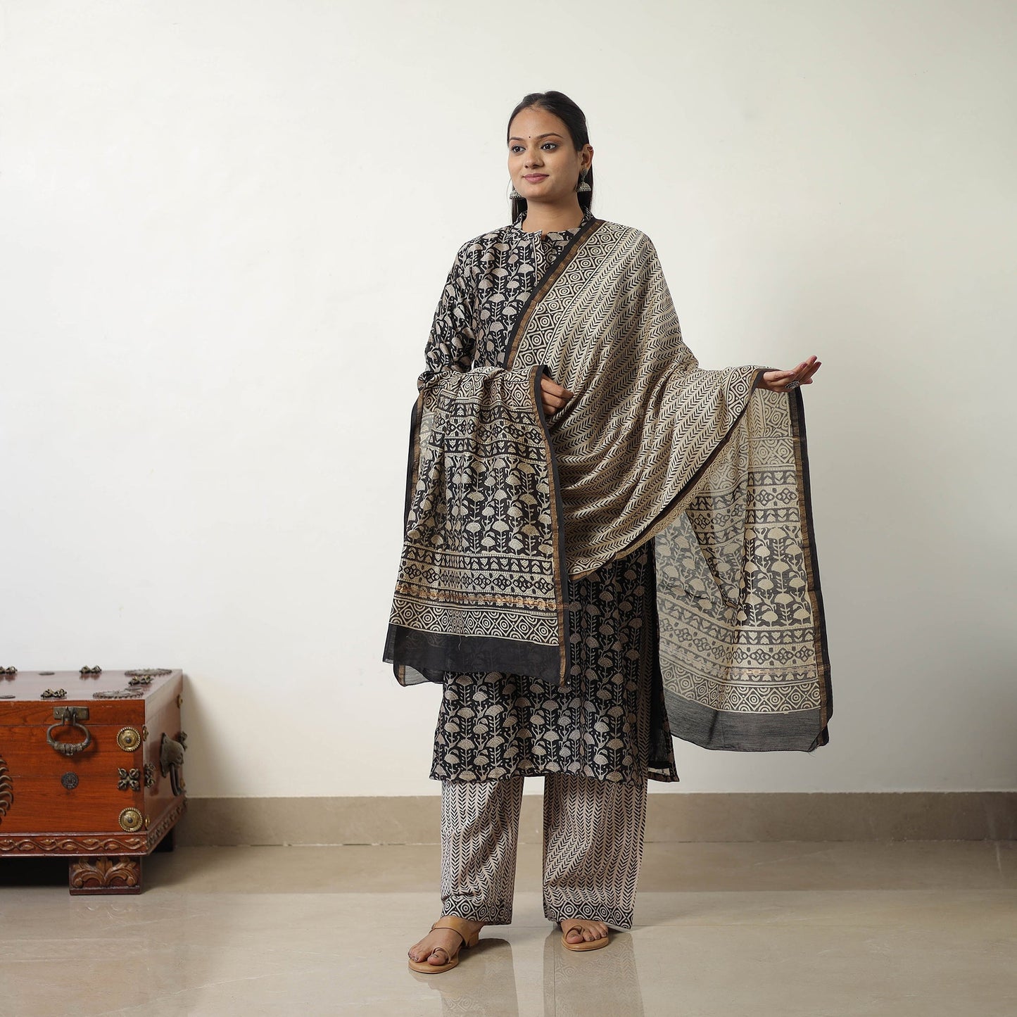 Buy Black Chanderi Silk Hand Block Bagru Print Kurta Set