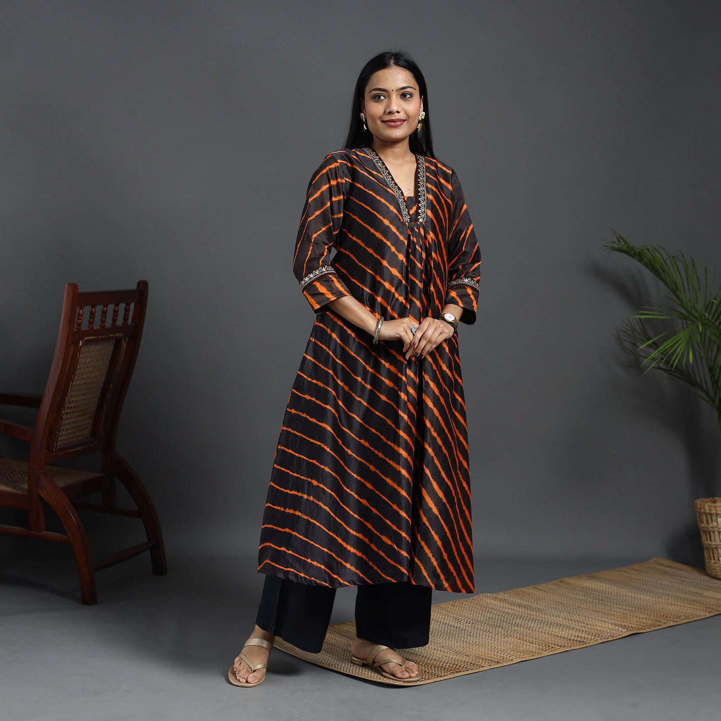 Black - chanderi silk a-line lacework tie-dye leheriya