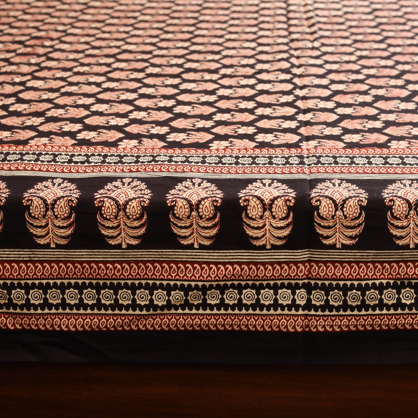 Black - cotton double bagru bed sheet set (108 x 90 in) 07