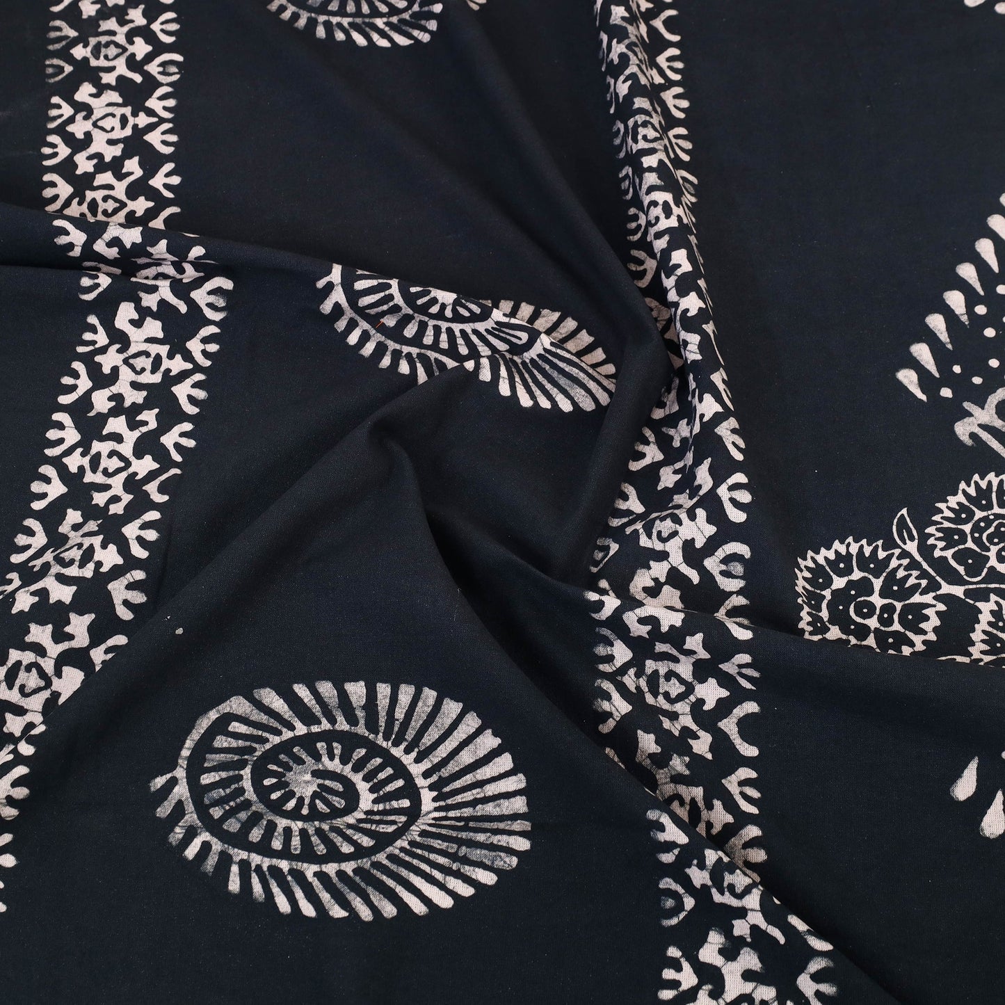 Black - cotton double hand batik bed sheet set 02