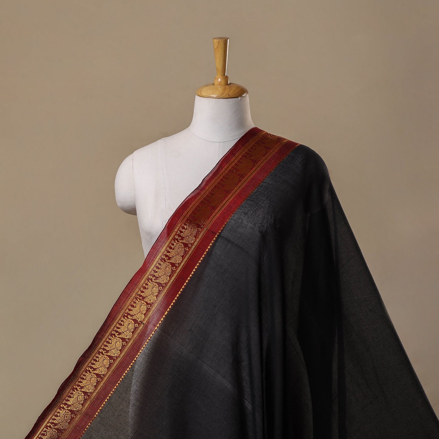 Dharwad cotton fabric with border 19 - handcrafted