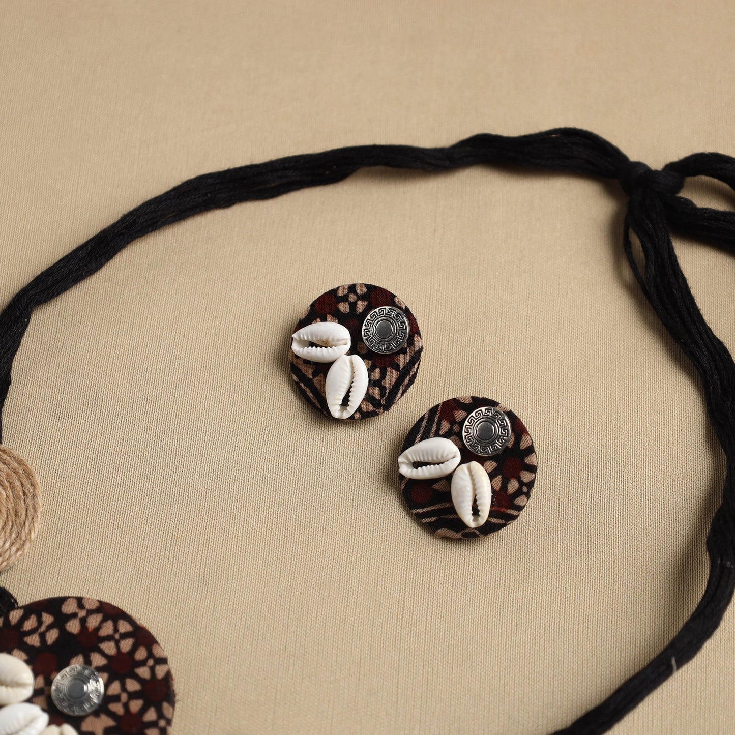 Black - fabart jute choker necklace set 28 - handcrafted