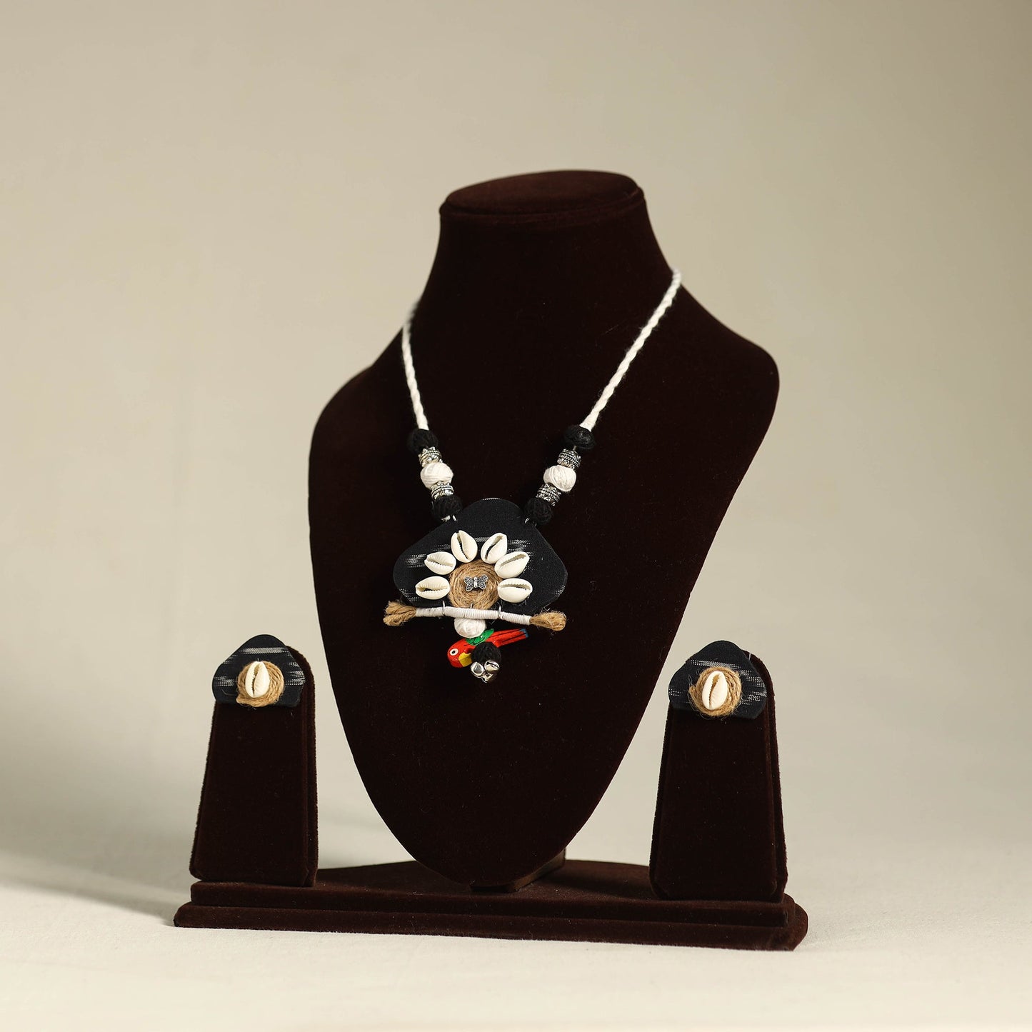 Buy Black Fabart Jute & Shell Work Necklace Set