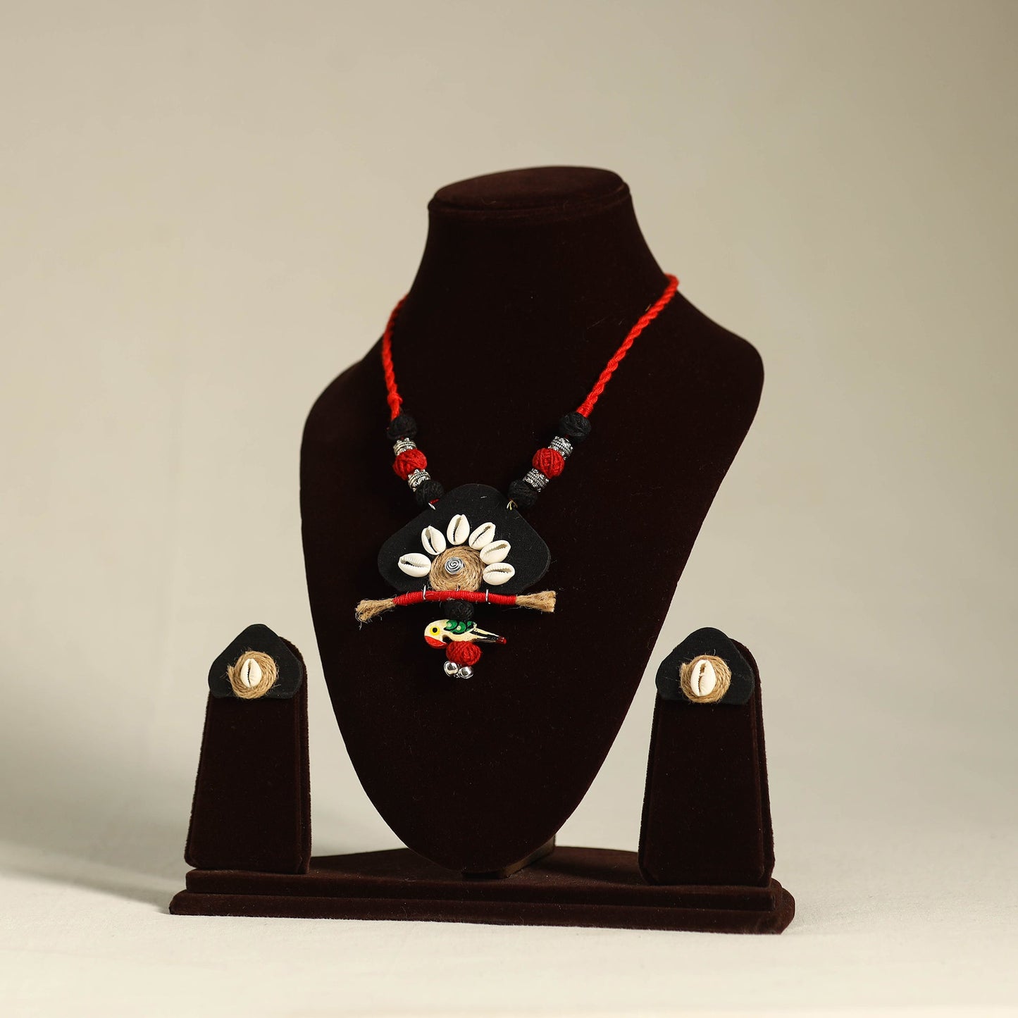 Black Fabart Jute & Shell Work Necklace Set