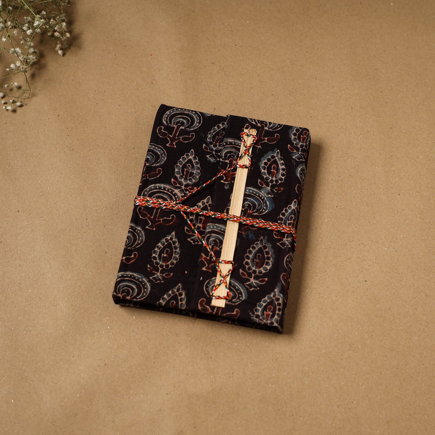 Fabric cover handmade paper notebook with thread lock 66