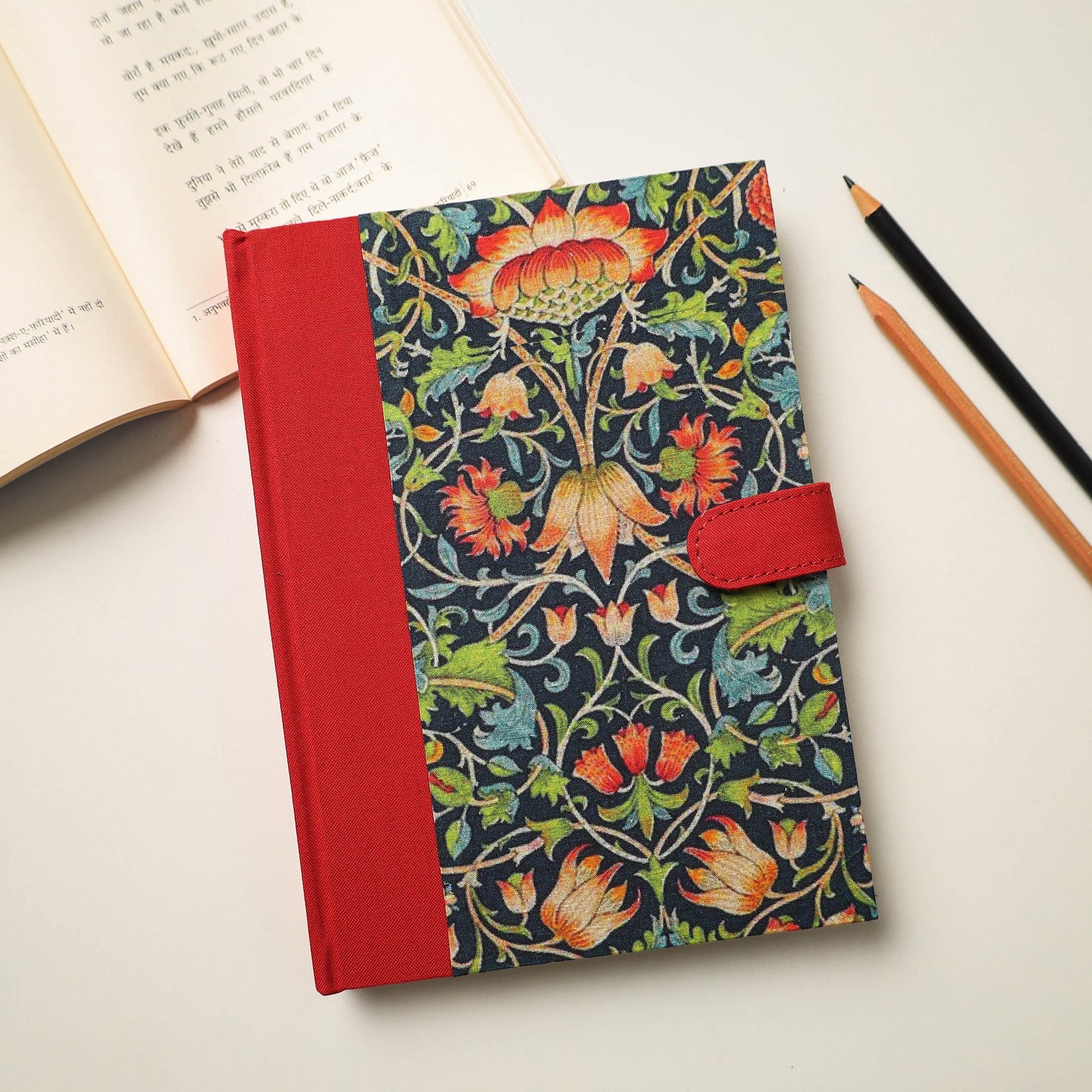 Buy Floral Printed Handmade Magnetic Closure Notebook Online at iTokri.com