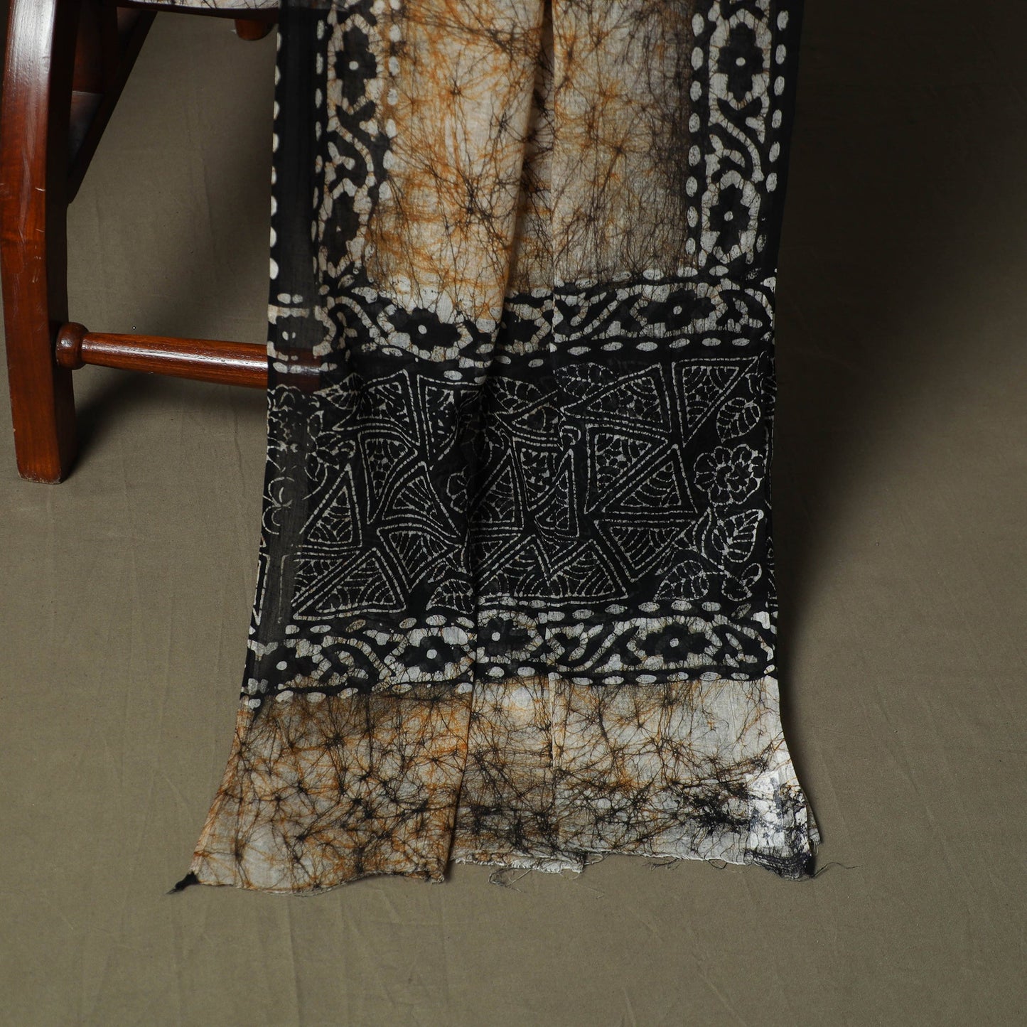 Hand batik cotton 3pc unstitched dress material 32