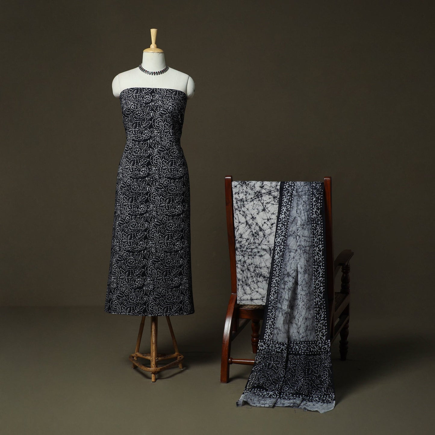 Hand batik cotton 3pc unstitched dress material 38