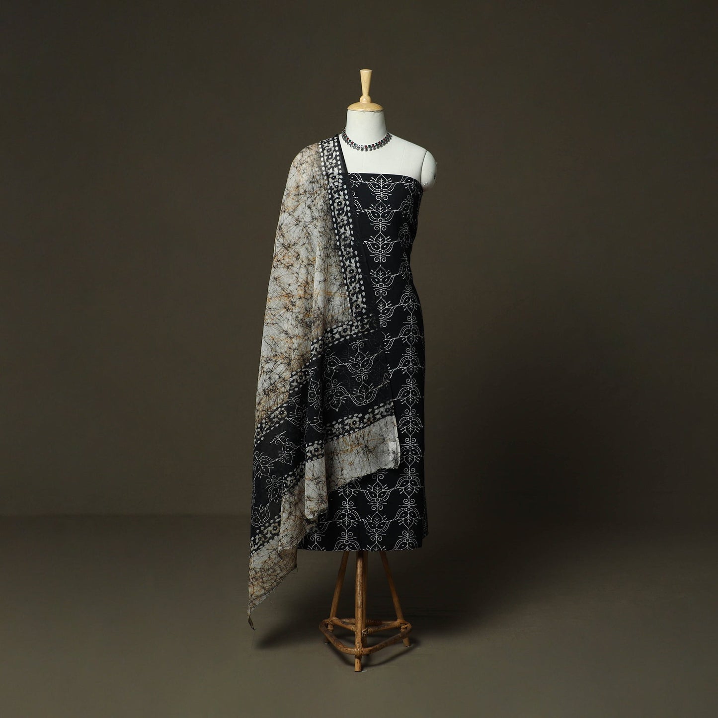 Hand batik cotton 3pc unstitched dress material 42