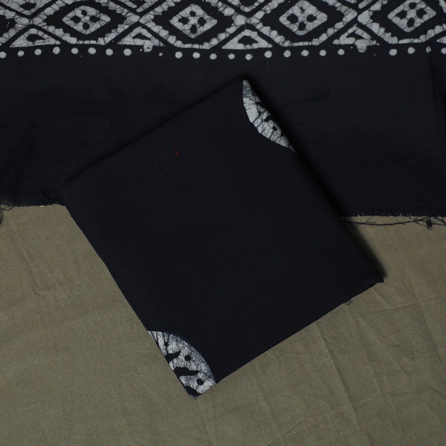 Hand batik cotton 3pc unstitched dress material 46