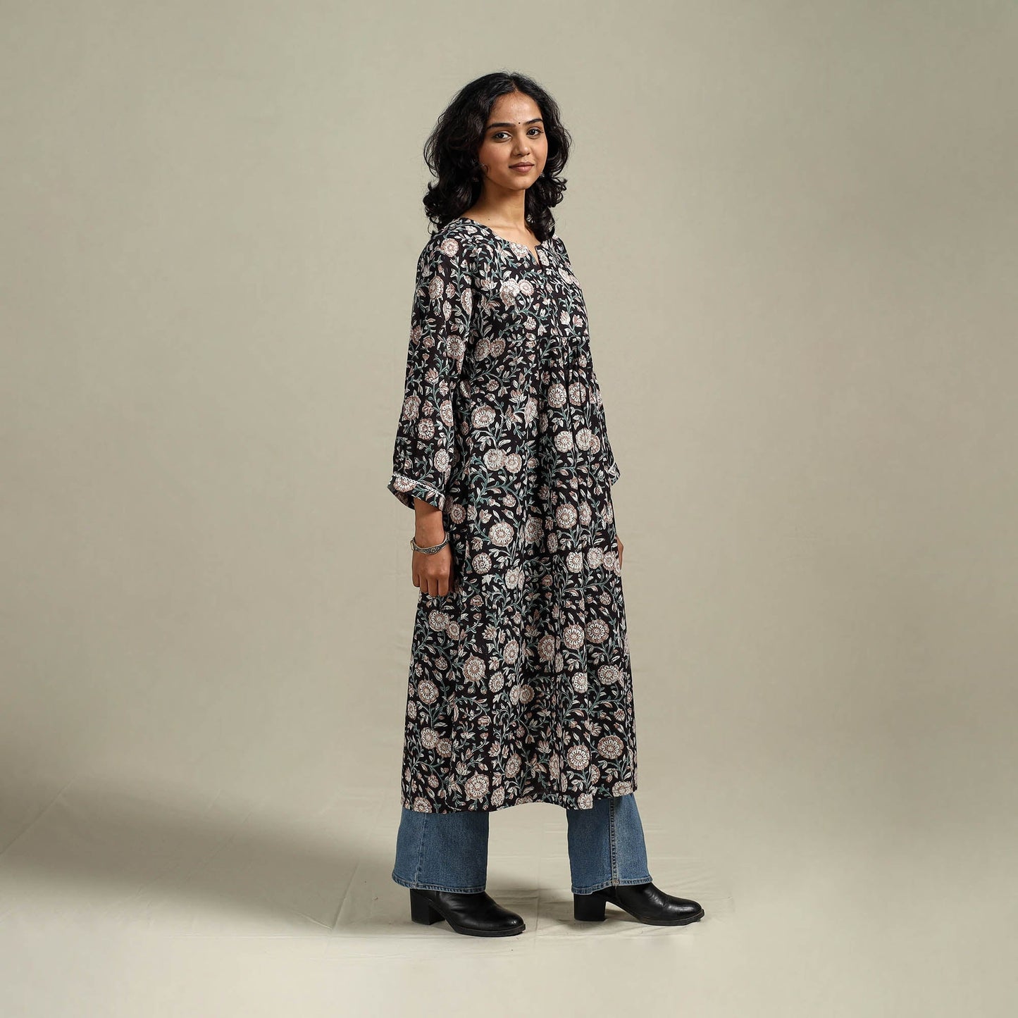Hand cotton a-line sanganeri kurta for women 10