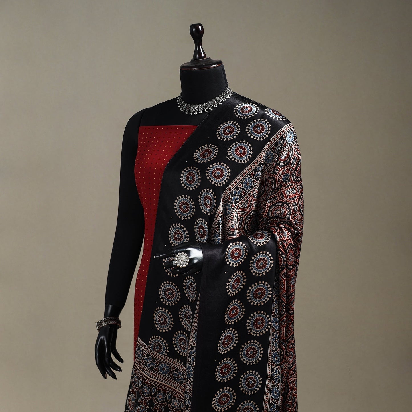 Hand natural dyed modal silk dupatta with lagdi patta 37
