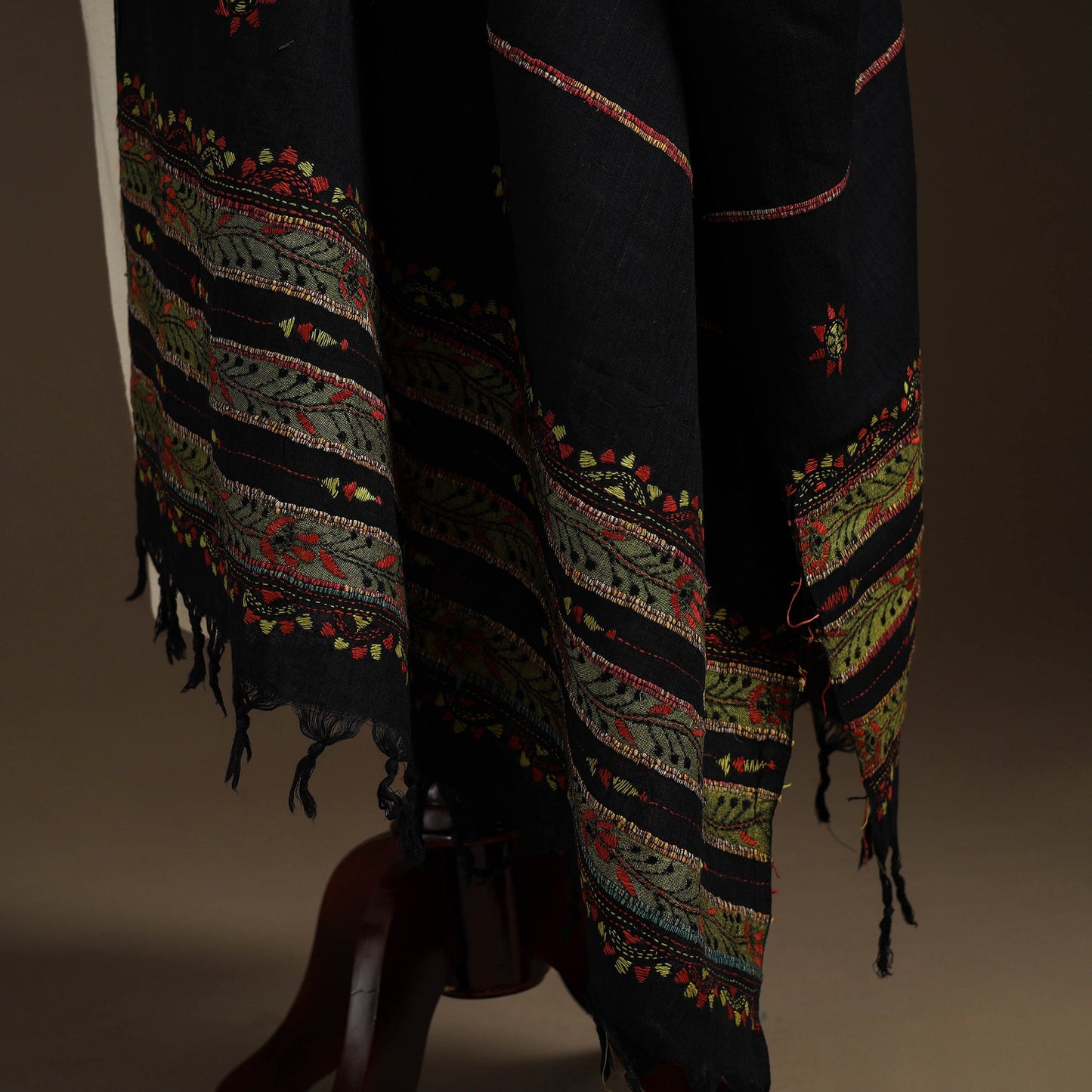 Black Hand Embroidery Khes Handwoven Cotton Kantha Dupatta