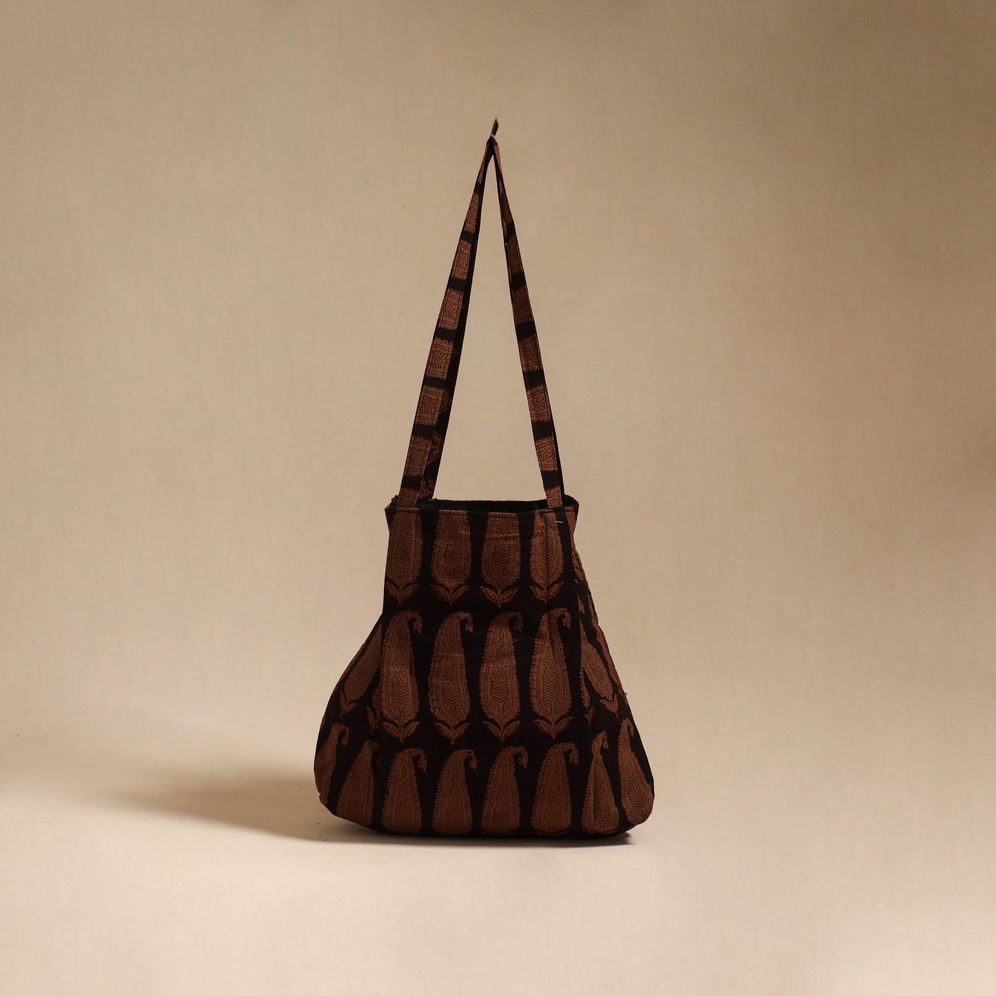 Handcrafted fabric jhola bag 36