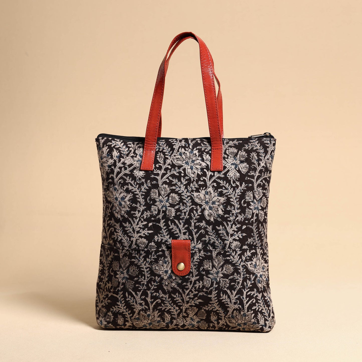 Handcrafted Kalamkari Block Printed Hand Bag with Leather Handle