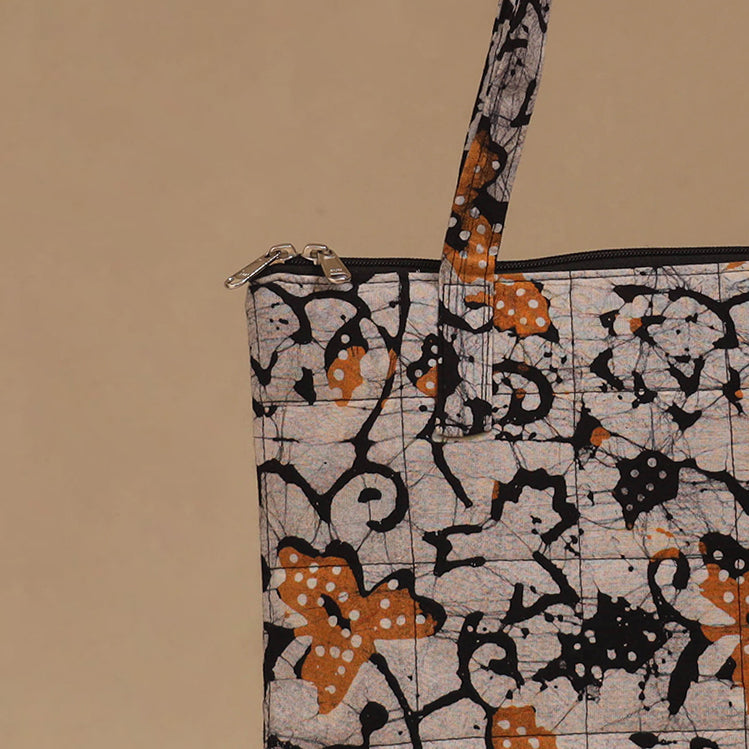 Handcrafted quilted handbag 34
