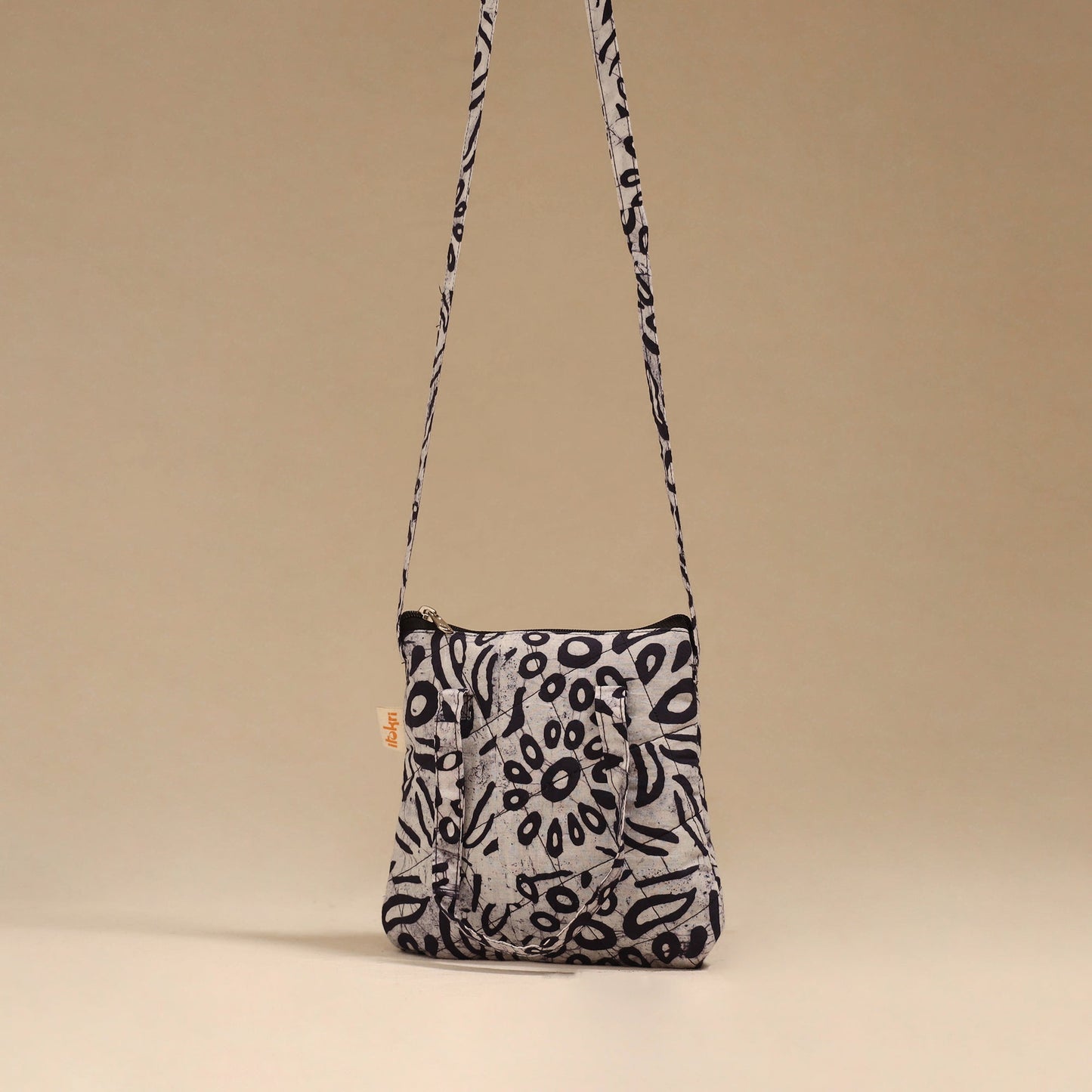 Handcrafted quilted sling bag 01