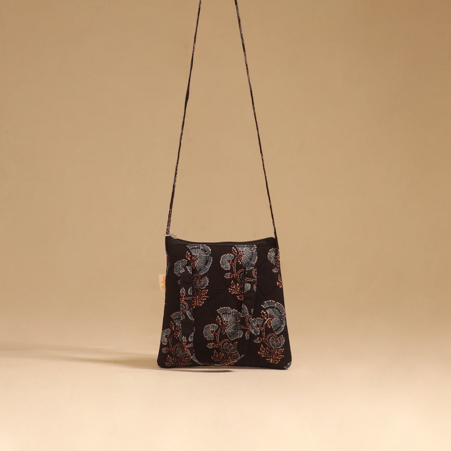 Handcrafted quilted sling bag 82