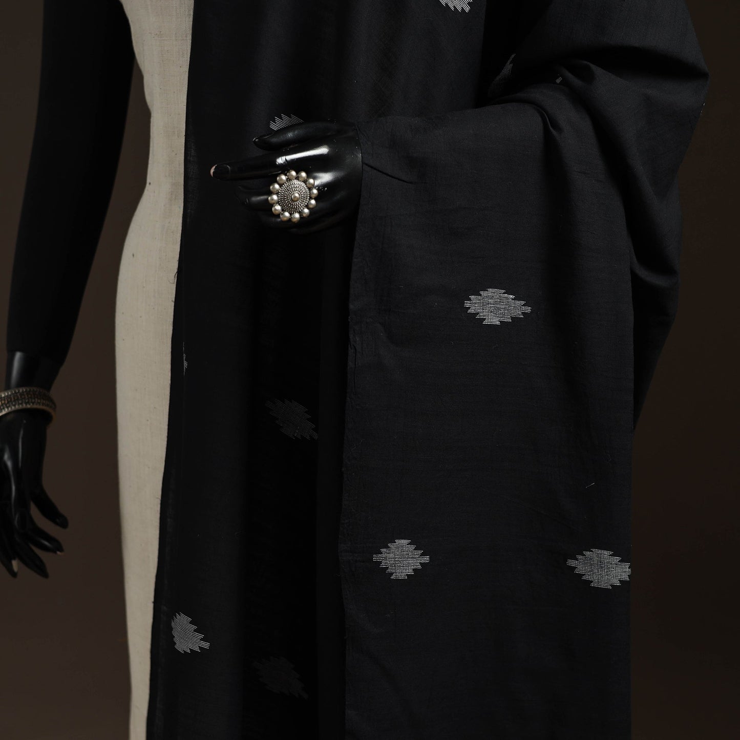 Handloom cotton bengal jamdani dupatta 40 - handcrafted